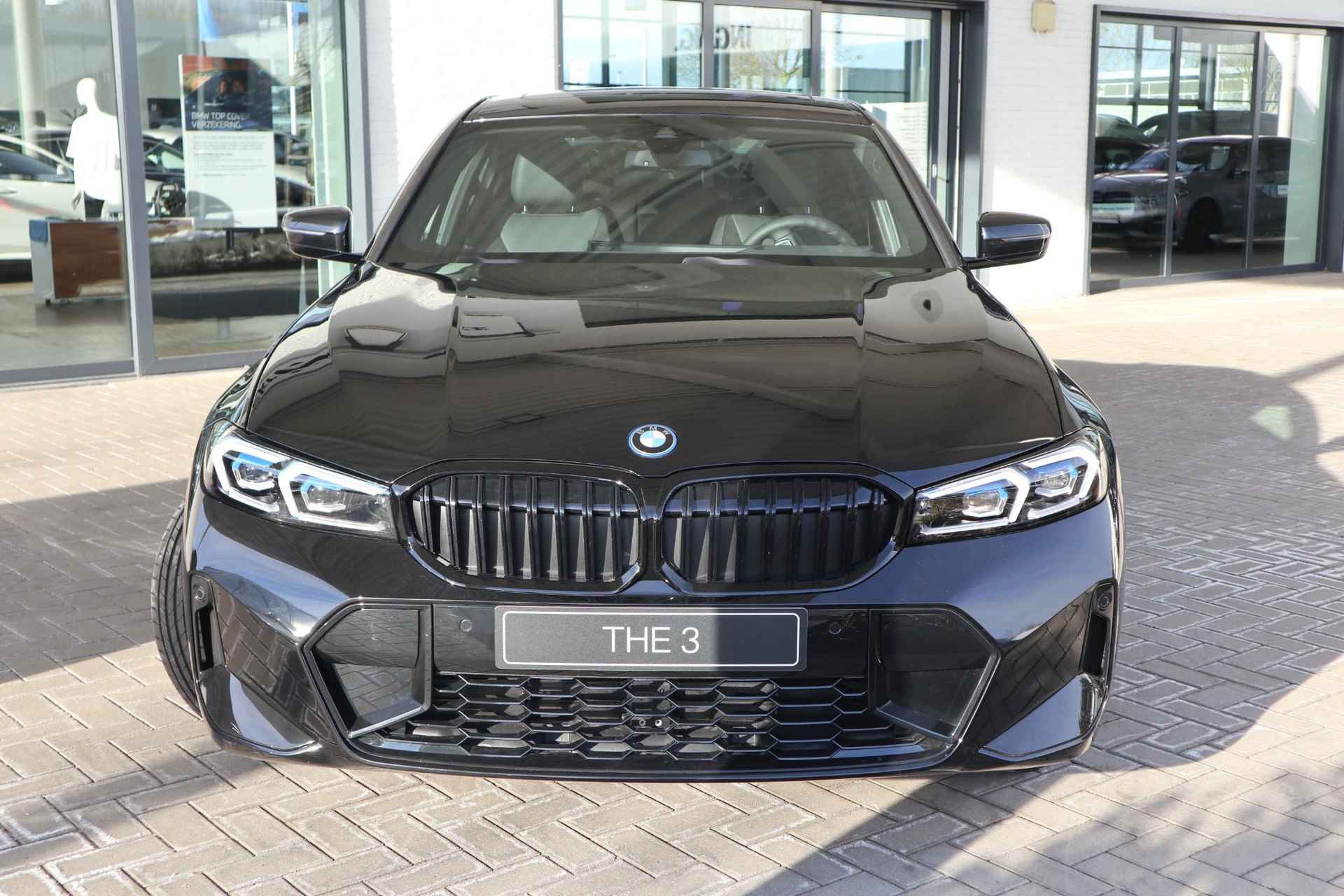 BMW 3 Serie Sedan 320e | M Sport package | Travel package | Innovation package - 3/25