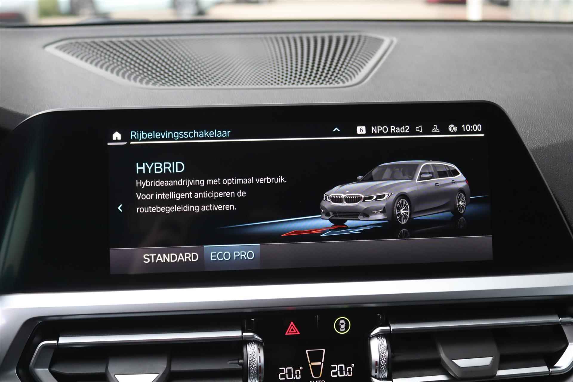 BMW 3-Serie Touring (g21) 330e 292PK AUTOMAAT SPORT LINE SHADOW LINE | Adapt.Cruise | Navi | Sfeerverlichting | Led | Live Cockpit | Apple Carplay | Stoel/stuurverwarming | - 23/67