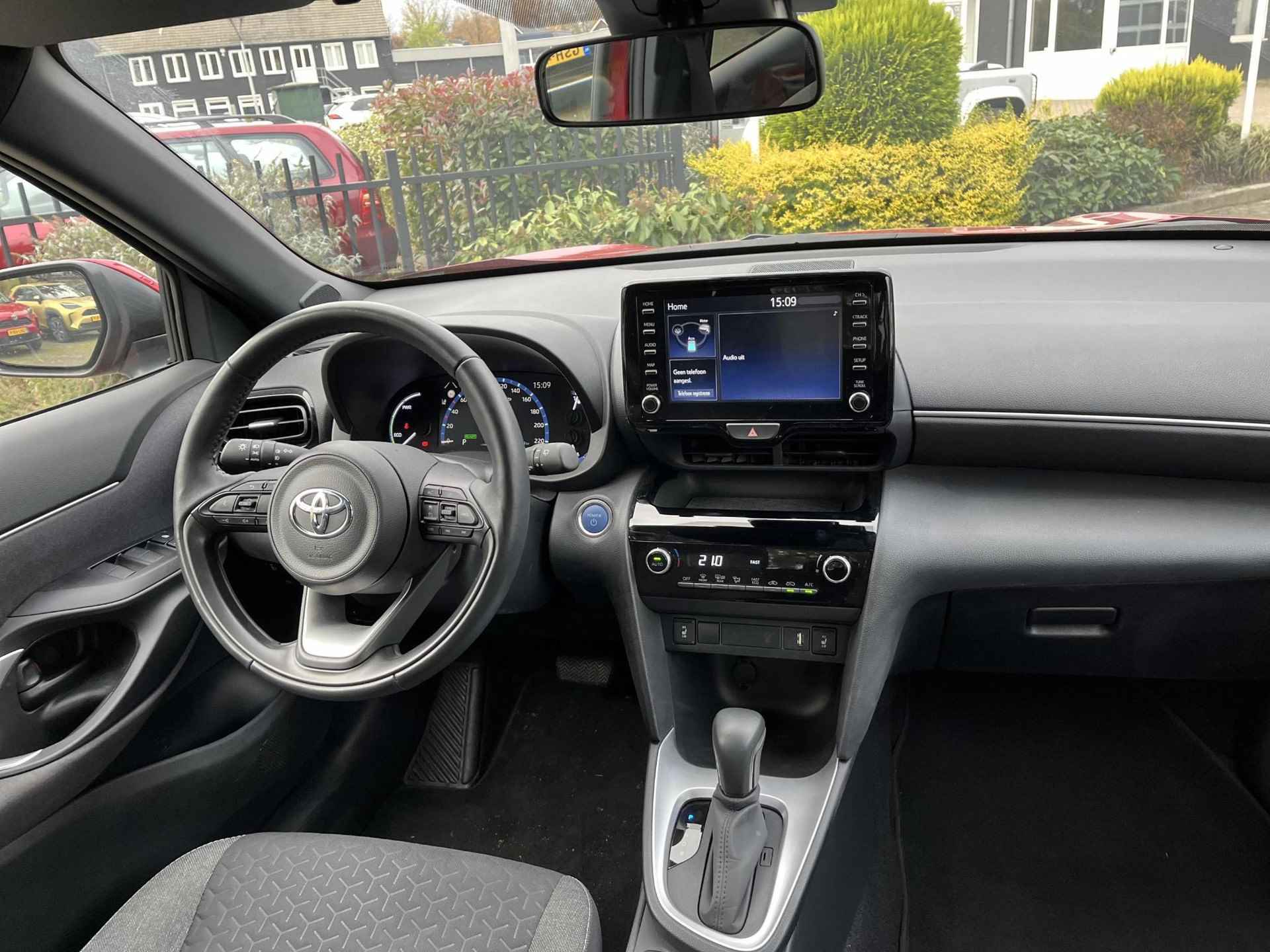 Toyota Yaris Cross 1.5 Hybrid Dynamic | Stoel- en stuurwielverwarming | Carplay | Android Auto | Getint glas - 11/21