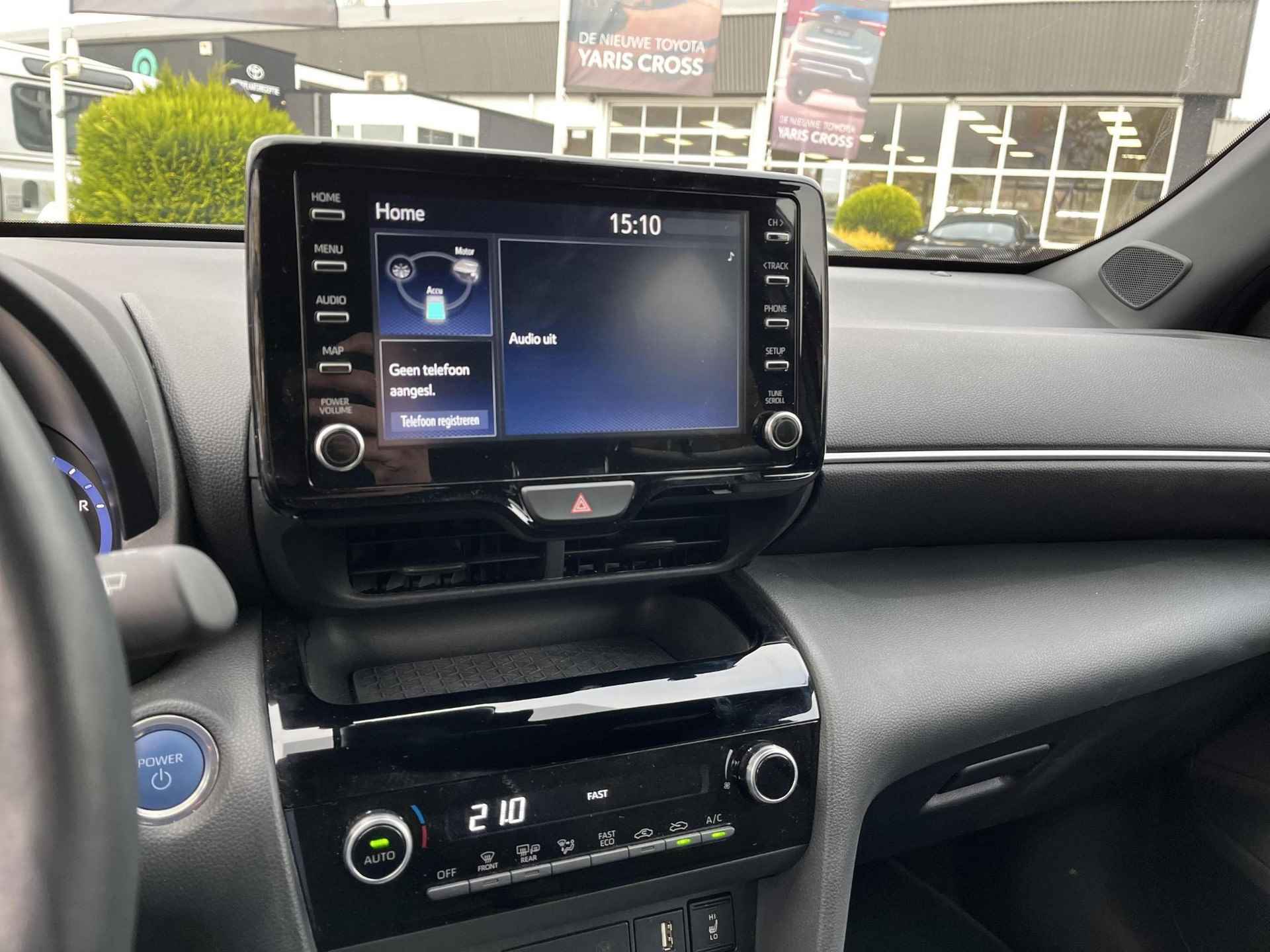 Toyota Yaris Cross 1.5 Hybrid Dynamic | Stoel- en stuurwielverwarming | Carplay | Android Auto | Getint glas - 15/21