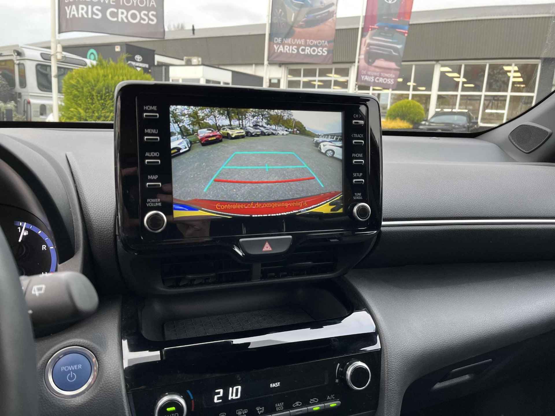 Toyota Yaris Cross 1.5 Hybrid Dynamic | Stoel- en stuurwielverwarming | Carplay | Android Auto | Getint glas - 16/21