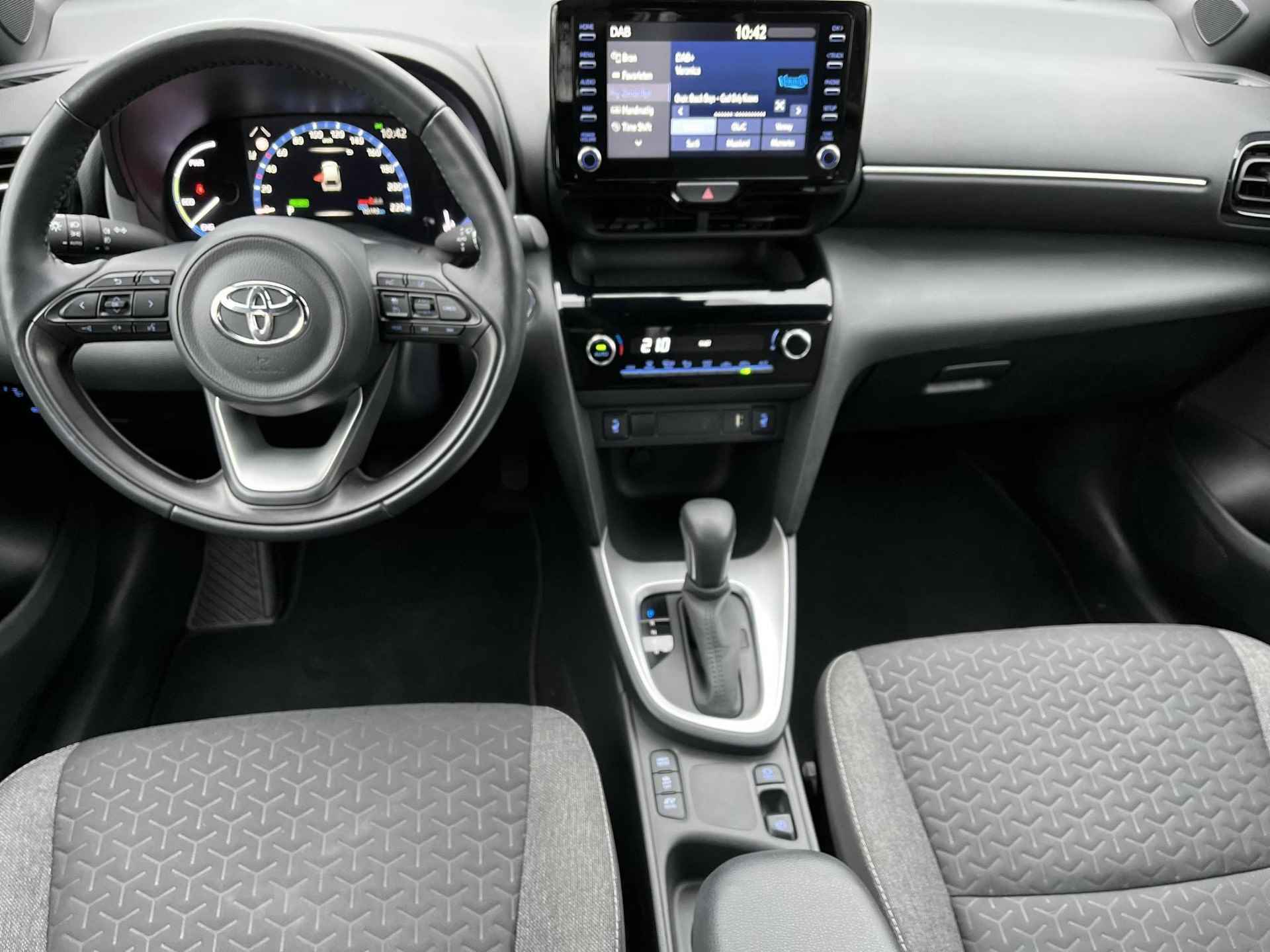 Toyota Yaris Cross 1.5 Hybrid Dynamic | Stoel- + stuurverwarming | Carplay | Keyless entry | LED koplampen | - 11/27