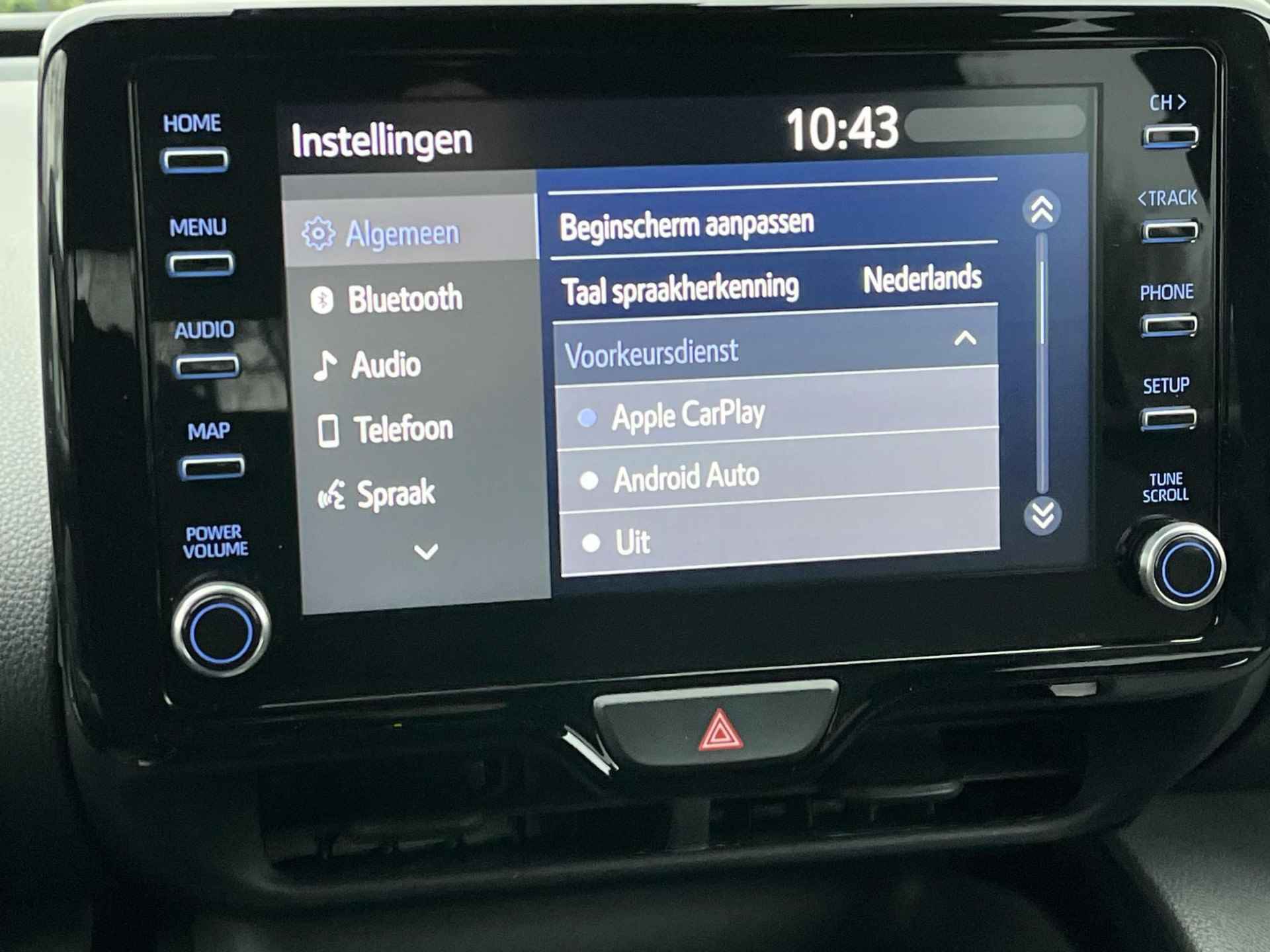 Toyota Yaris Cross 1.5 Hybrid Dynamic | Stoel- + stuurverwarming | Carplay | Keyless entry | LED koplampen | - 15/27