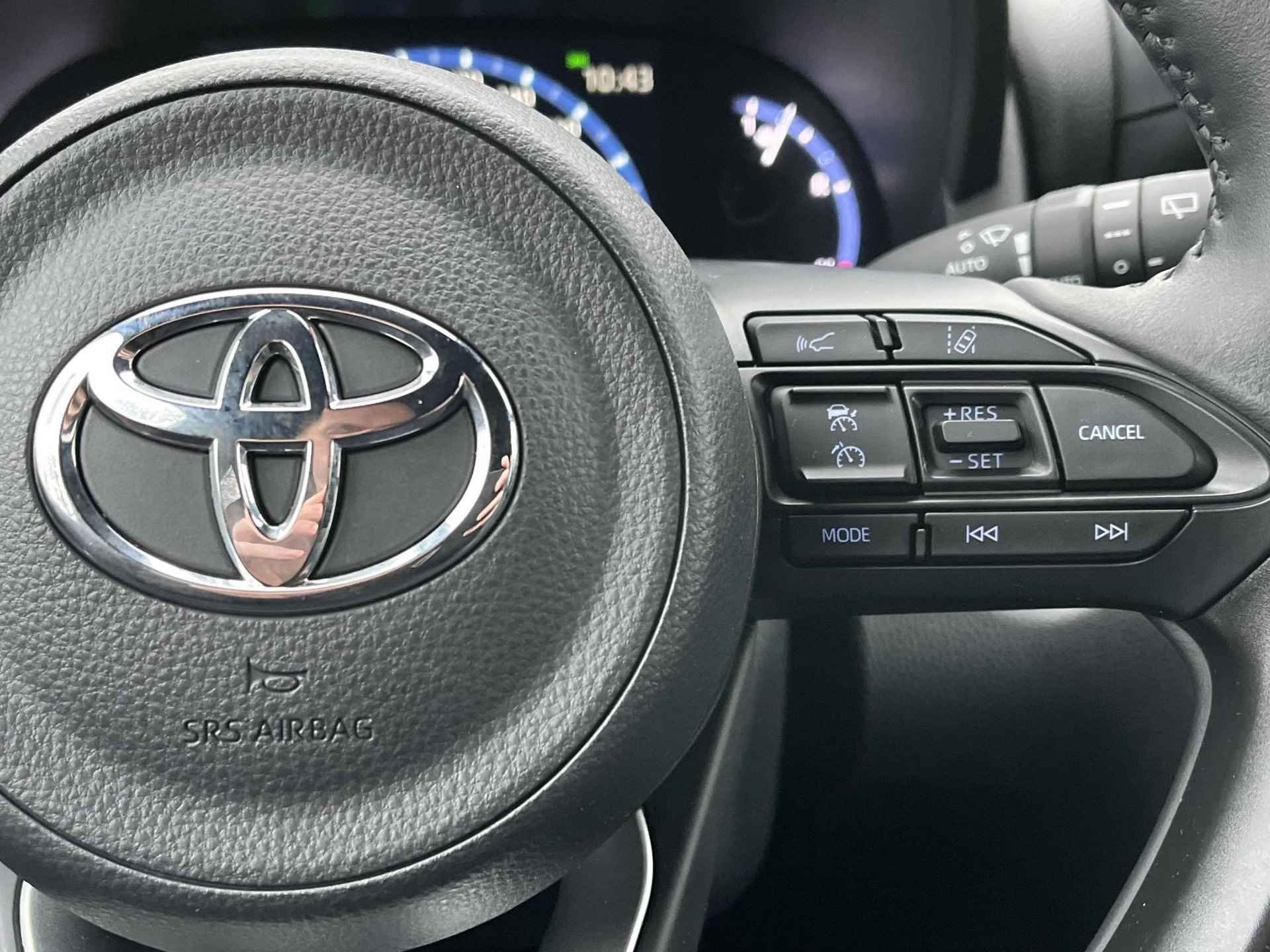 Toyota Yaris Cross 1.5 Hybrid Dynamic | Stoel- + stuurverwarming | Carplay | Keyless entry | LED koplampen | - 19/27