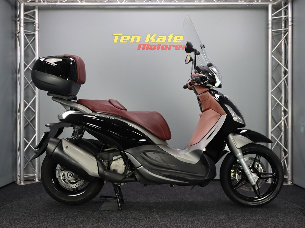 Piaggio Beverly 350 Sport ABS