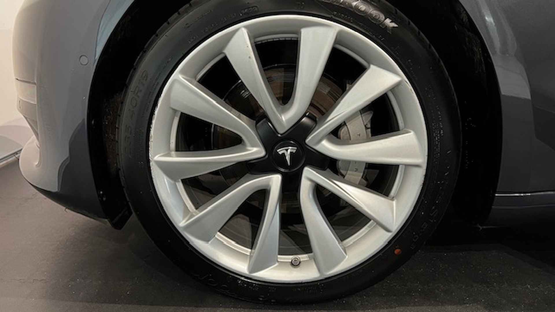 TESLA Model 3 Long-Range Dual Motor AWD | PANORAMA DAK | LEDER - 37/46