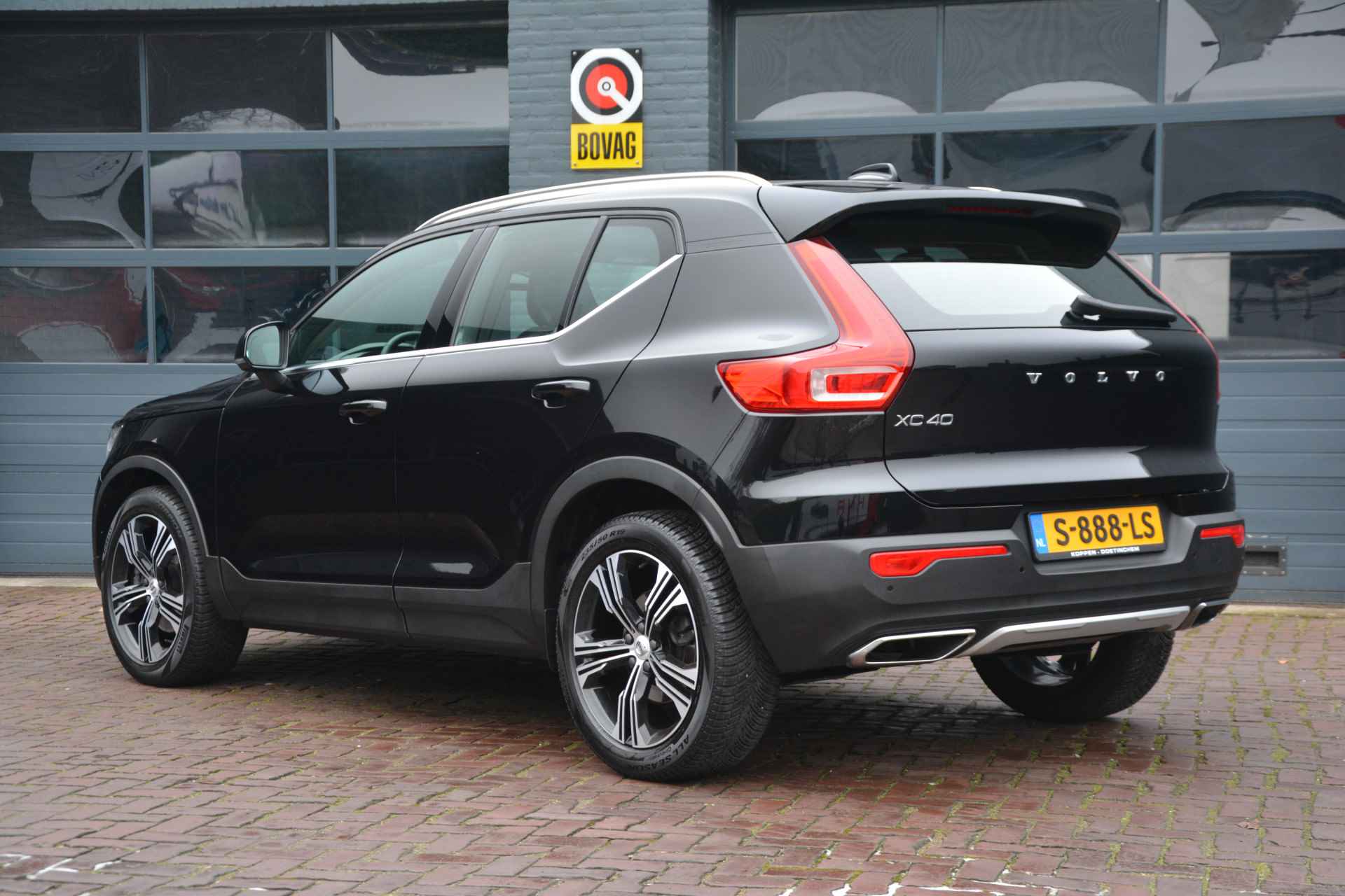 Volvo XC40 2.0 T4 Inscription - 4/29