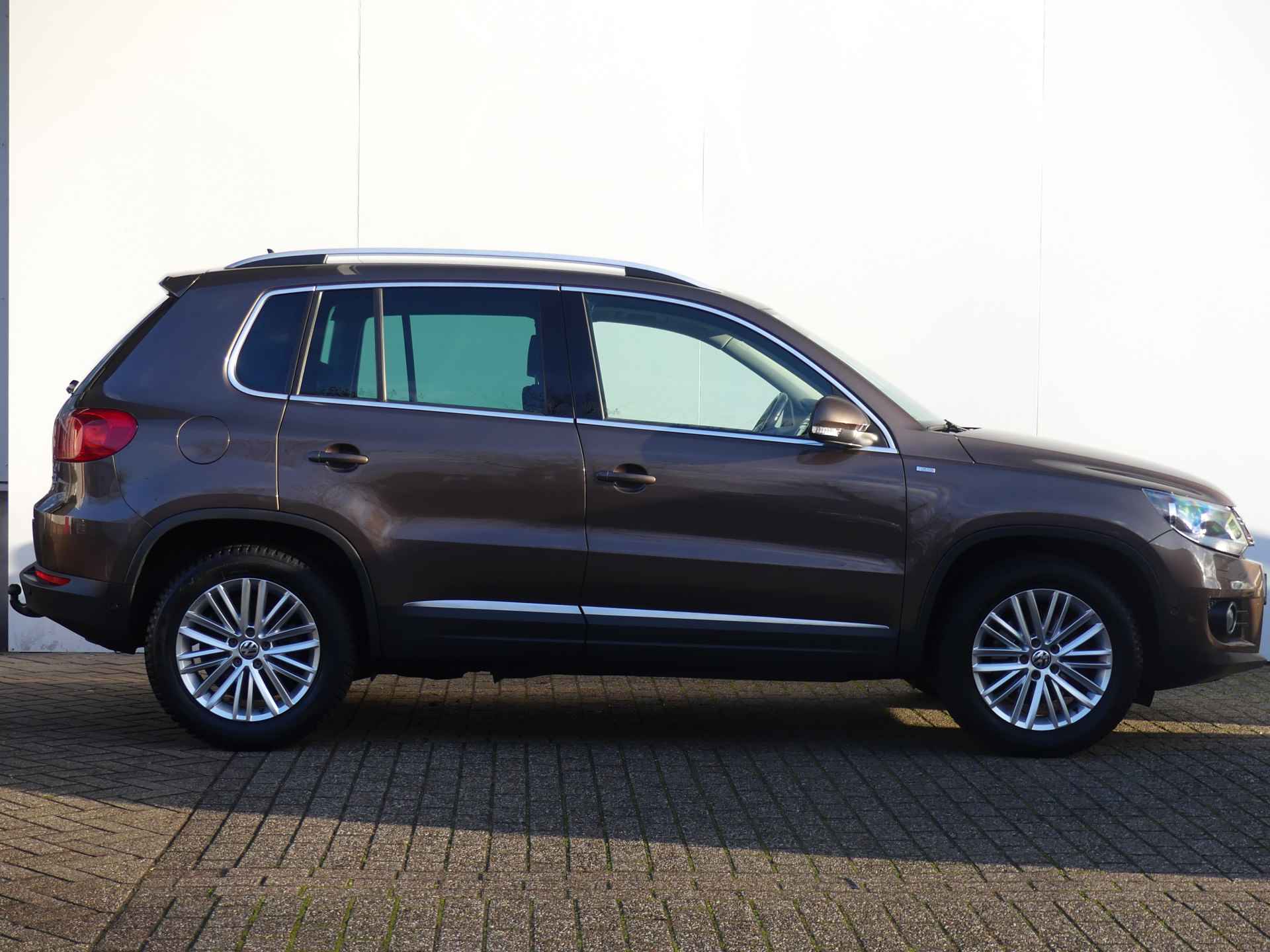 Volkswagen Tiguan 1.4 TSI 160PK Sport&Style Cup DSG-6 | TREKHAAK | STOELVERWARMING | PARKEERSENSOREN V+A | - 29/34