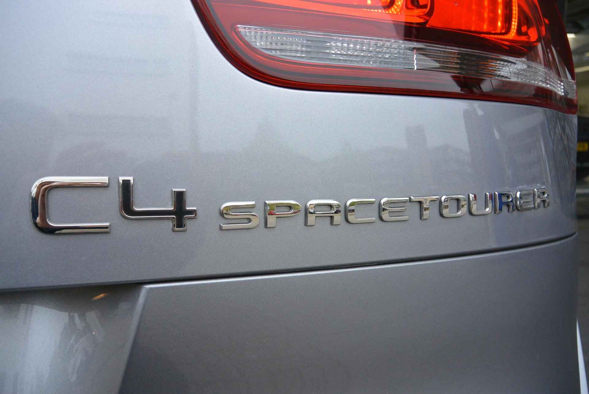 Citroën C4 SpaceTourer PureTech 130pk Business │ Pack Prestige │ Trekhaak │ Gemotoriseerde achterklep - 25/71