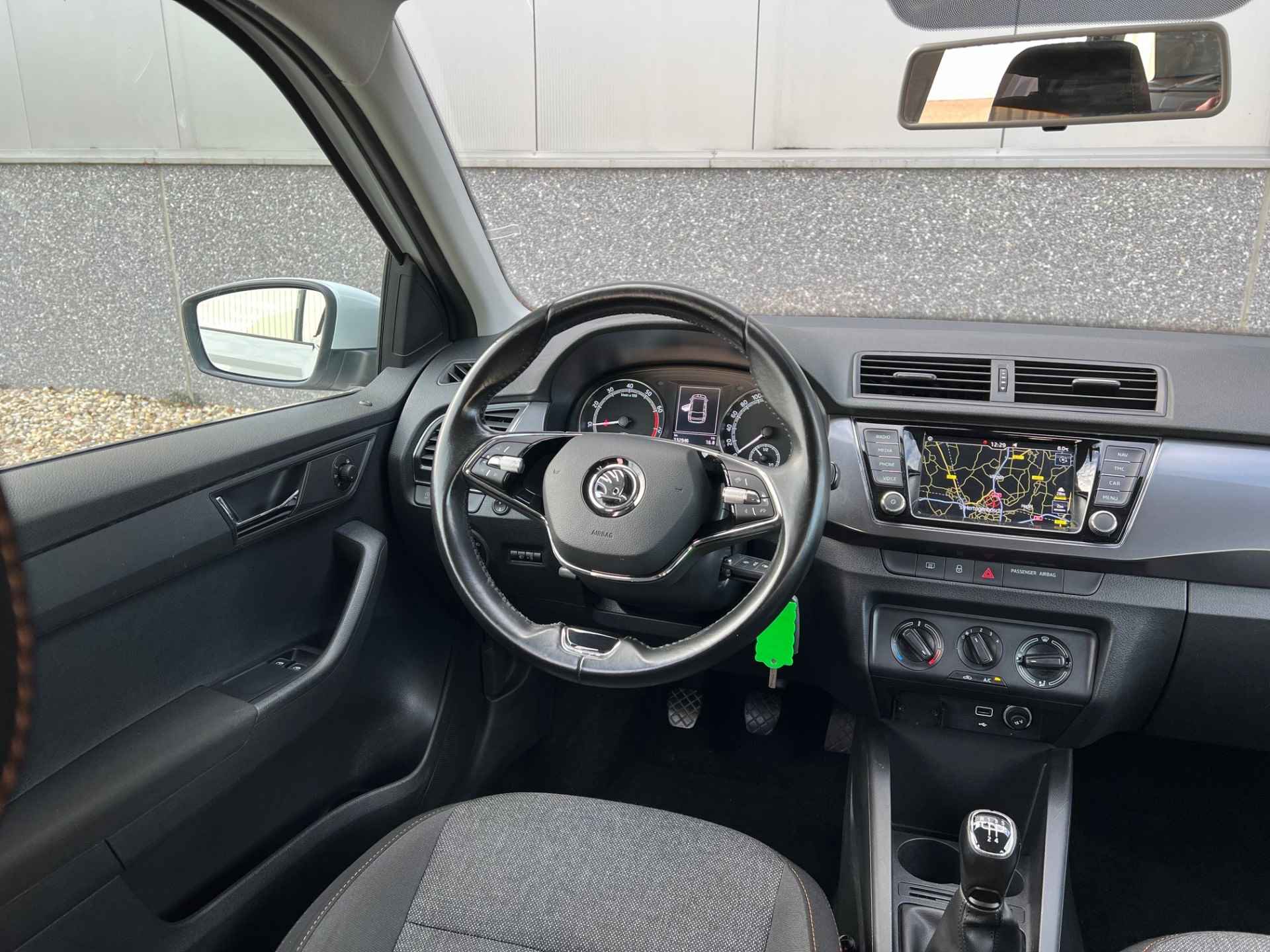 Škoda Fabia Combi 1.0 TSI 96pk Business/LED/Trekhaak/Carplay - 23/28