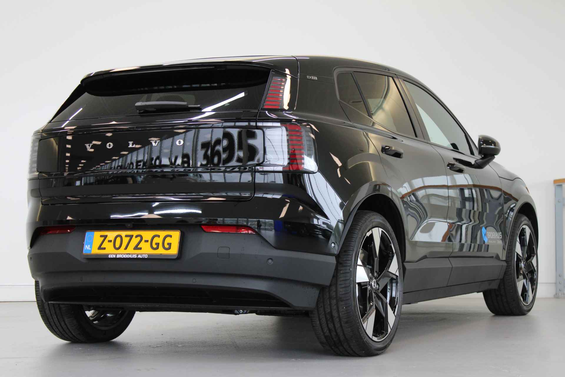 Volvo EX30 Twin Motor Performance 429PK Ultra 69 kWh | 20'' | Stuurverw | Panoramadak | Elektr stoelen | 360 View - 3/57