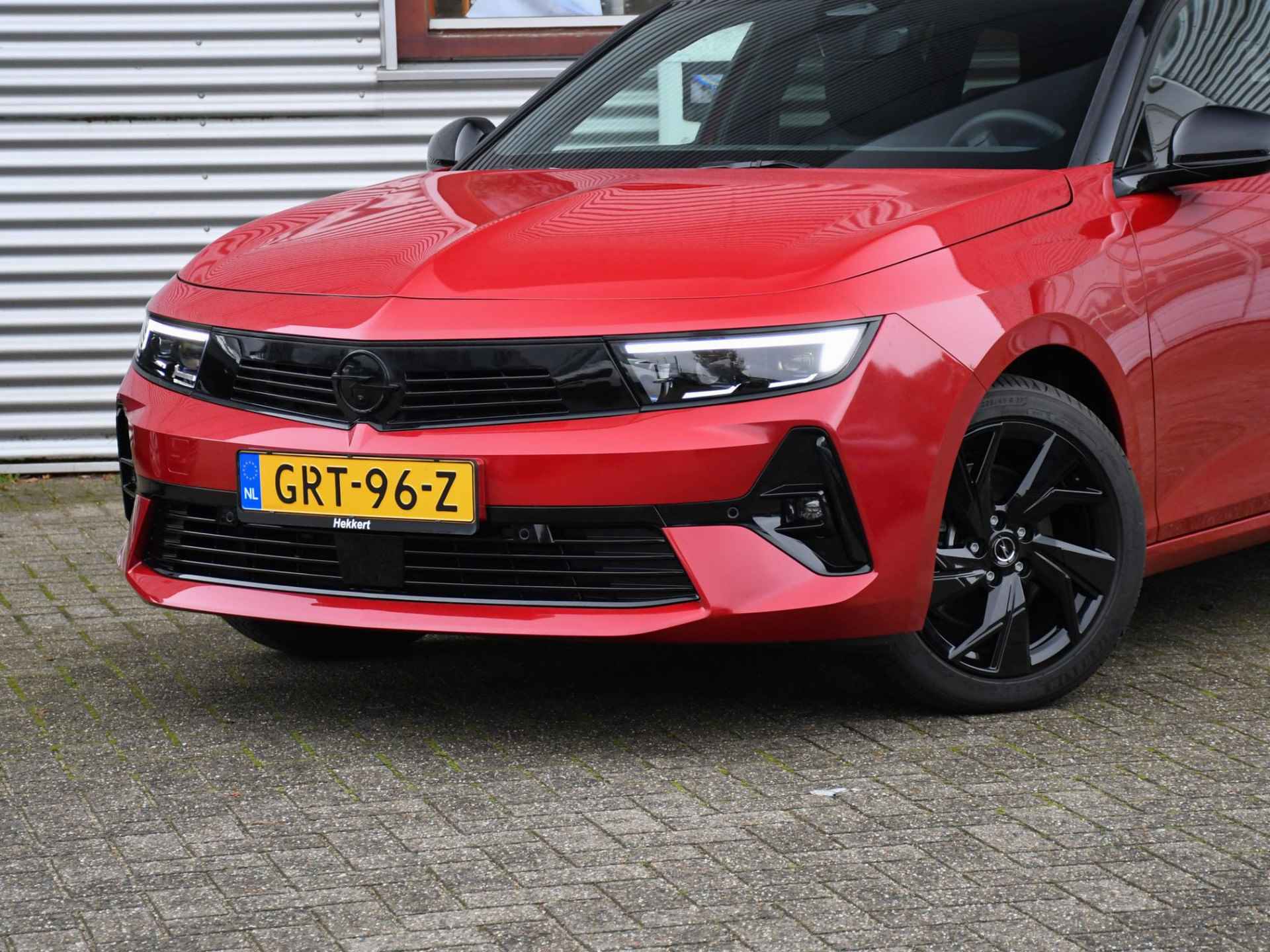 Opel Astra Sports Tourer GS 1.2 Turbo 130pk CAMERA VOOR + ACHTER | ADAP. CRUISE | 17''LM | STOEL/STUURVERWARMING | NAVI | APPLE CARPLAY - 2/31