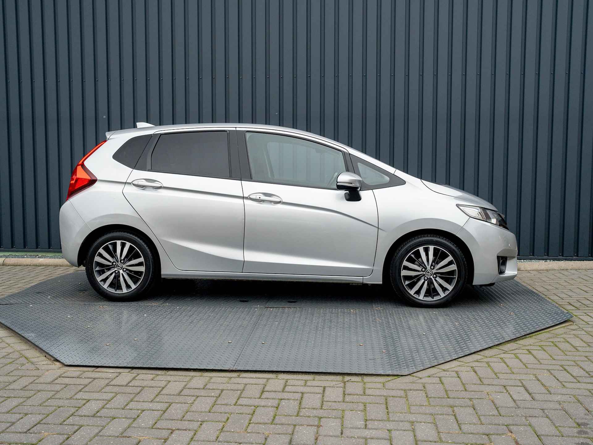 Honda Jazz 1.3 i-VTEC Elegance | Trekhaak afnb. | Camera | PDC V&A | Stoelverw. | Prijs Rijklaar!! - 21/41