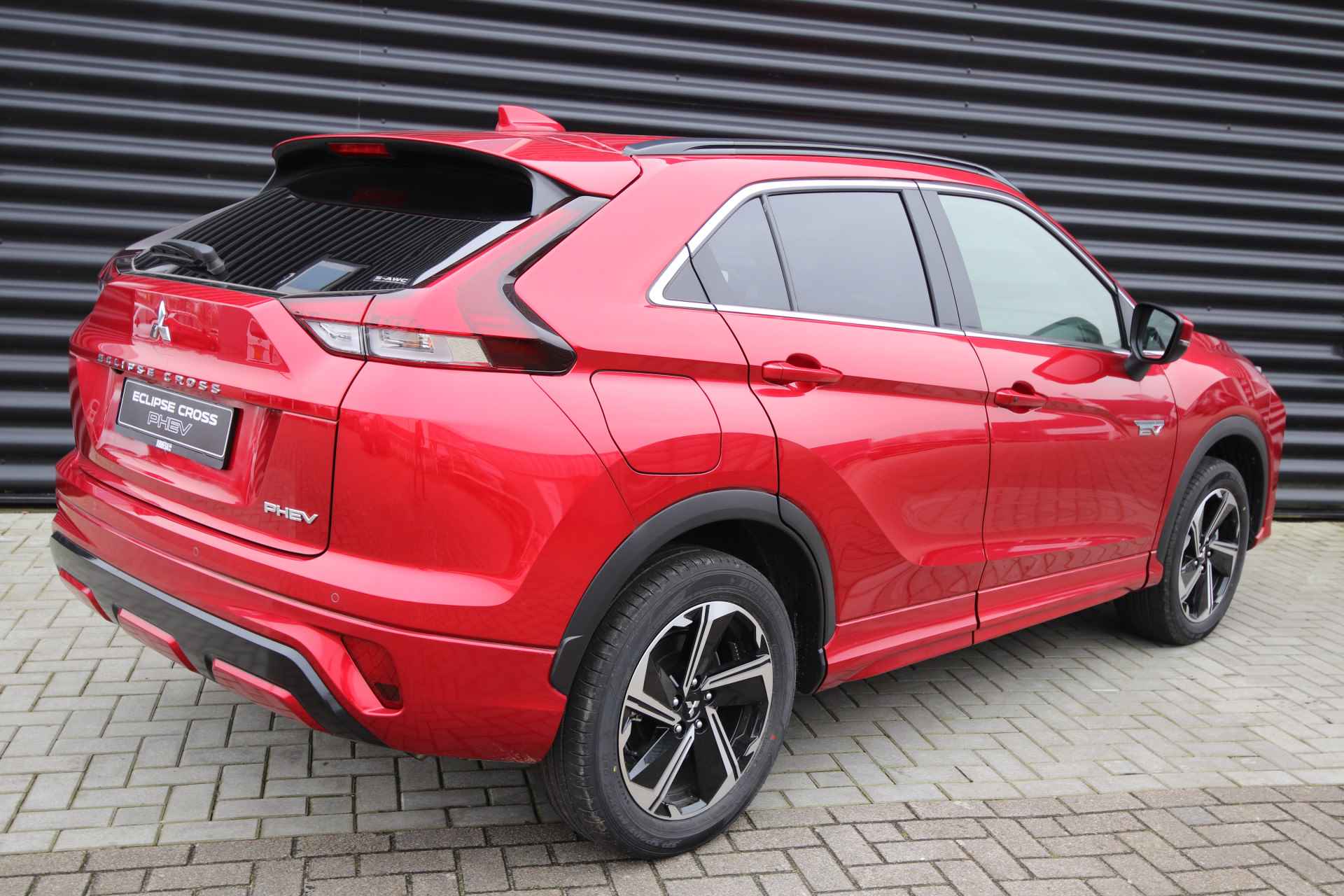 Mitsubishi Eclipse Cross 2.4 PHEV Executive NIEUW, Red Diamond € 8.845,- Voordeel! - 54/68