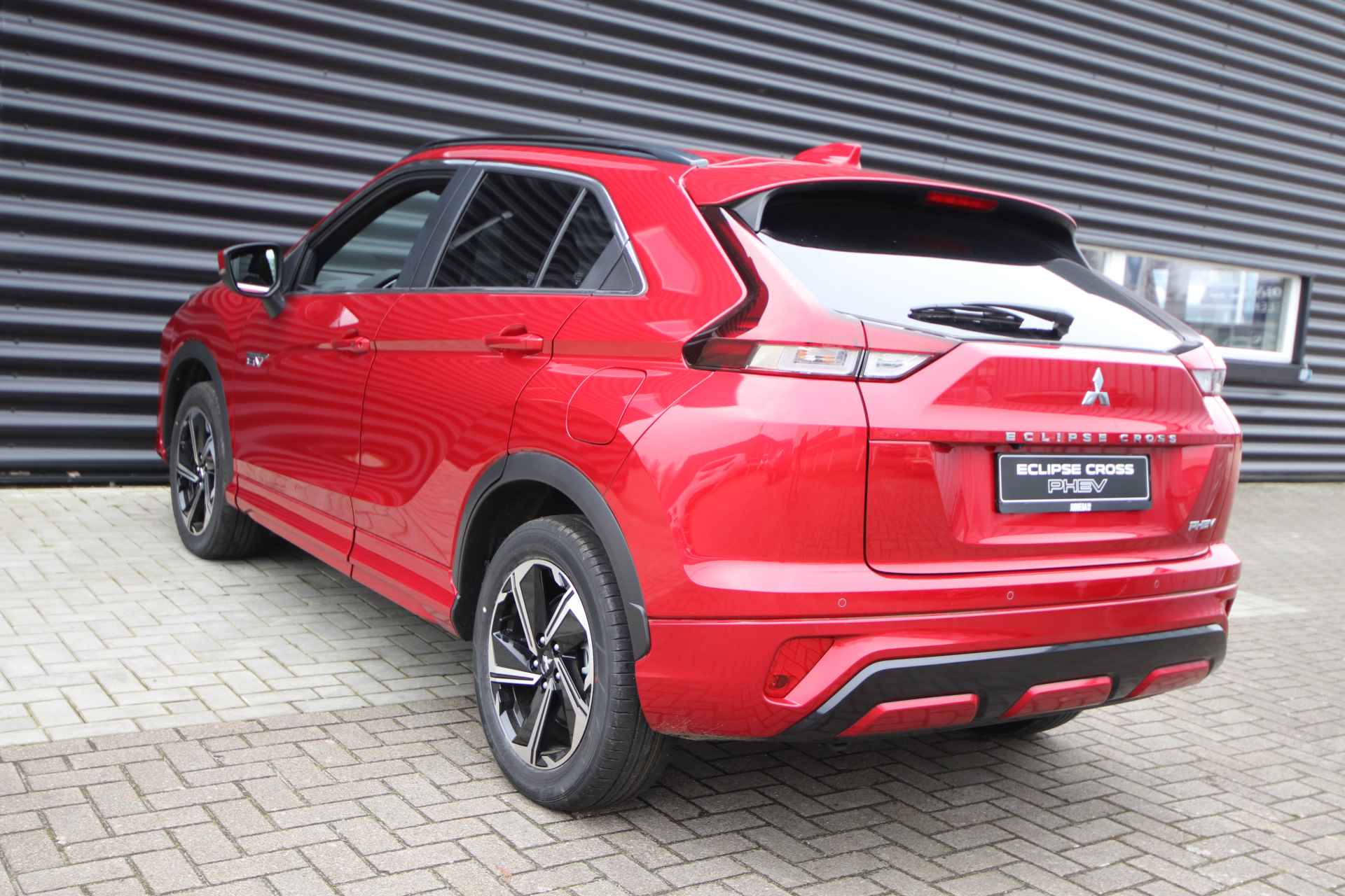 Mitsubishi Eclipse Cross 2.4 PHEV Executive NIEUW, Red Diamond € 8.845,- Voordeel! - 67/68