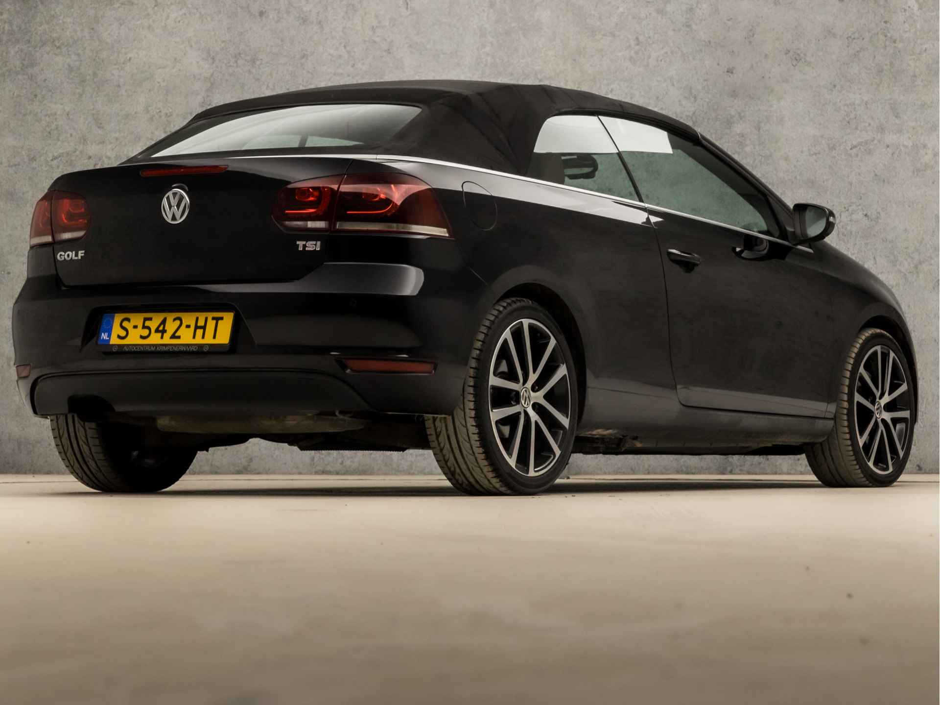 Volkswagen GOLF Cabriolet 1.4 TSI Sport 161Pk Automaat (APPLE CARPLAY, NAVIGATIE, CLIMATE, STOELVERWARMING, COGNAC LEDER, SPORTSTOELEN, XENON, CRUISE, BLUETOOTH, NIEUWE APK, NIEUWSTAAT) - 5/33