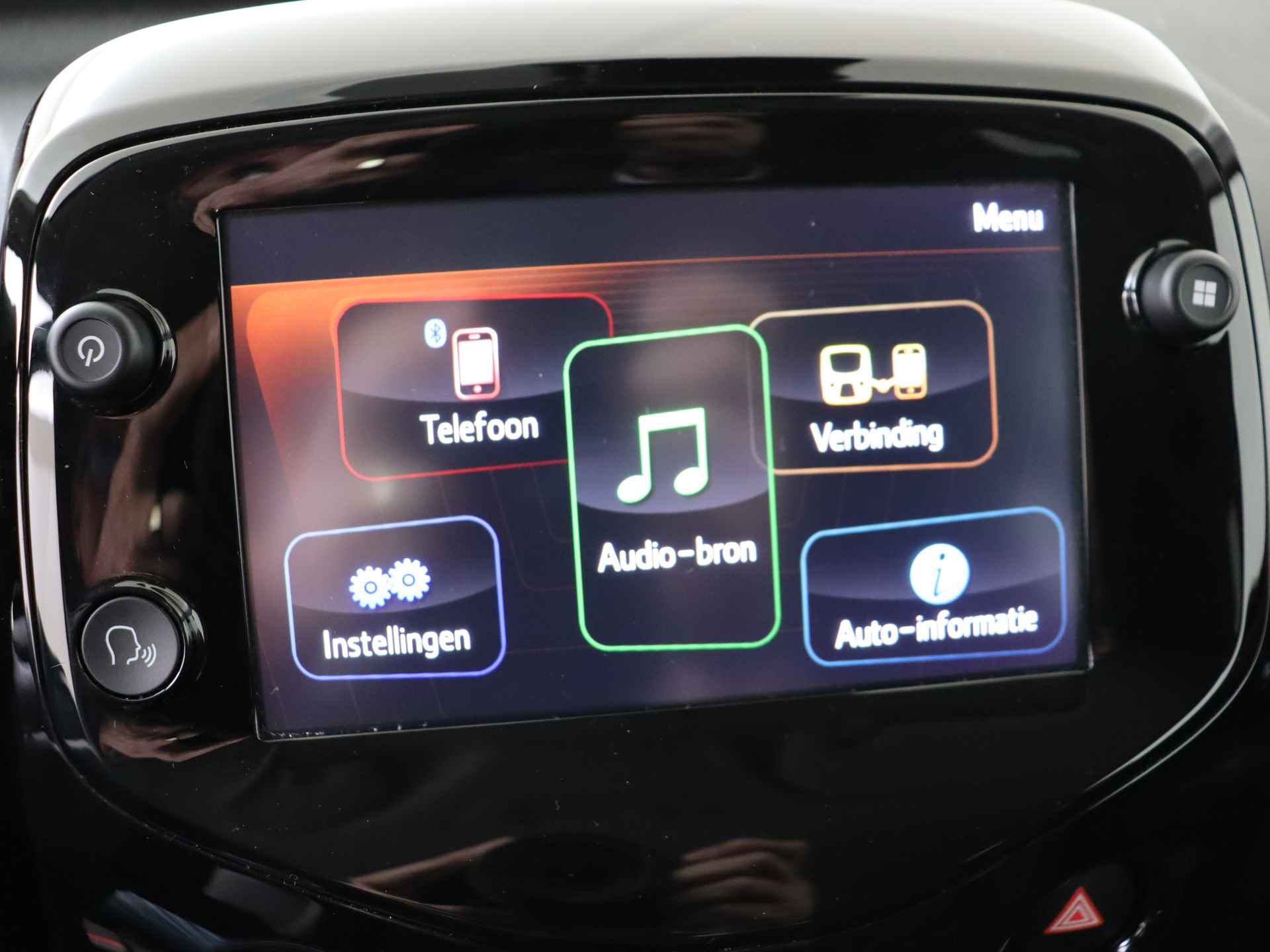 Toyota Aygo 1.0 VVT-i x-clusiv I Safety Sense | Apple Carplay/Android Auto I Climate Control I Camera I LM Velgen I USB I 1e Eigenaar I Lederen bekleding I - 45/46