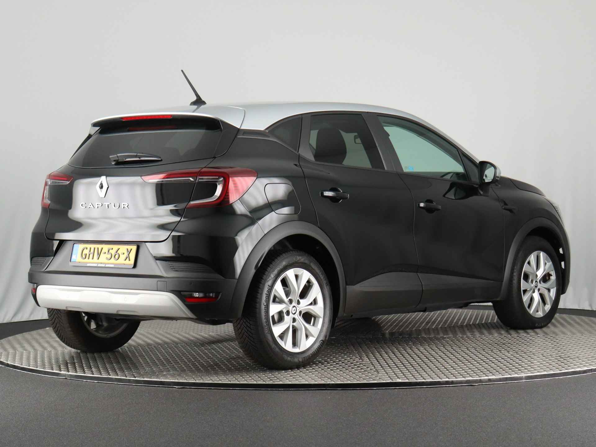 Renault Captur 1.3 TCe 140 Intens (Camera / Cruise / Carplay) - 4/40