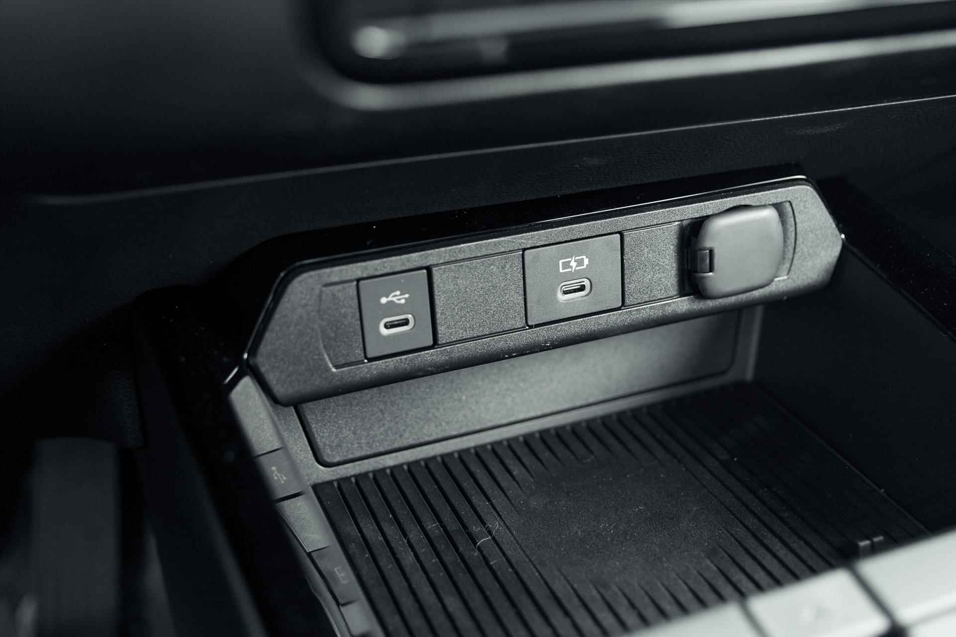 Toyota Prius Executive 2.0 Plug-In Hybrid 223pk CVT | DEMO VOERTUIG - 23/35
