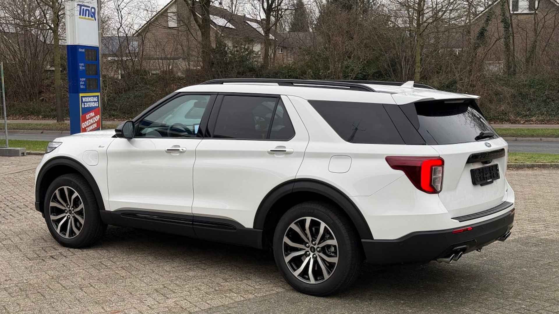 FORD Explorer 3.0 V6 EB PHEV ST-LINE / SMOKE PACK / TREKHAAK / RODE REMKLAUWEN - 4/28