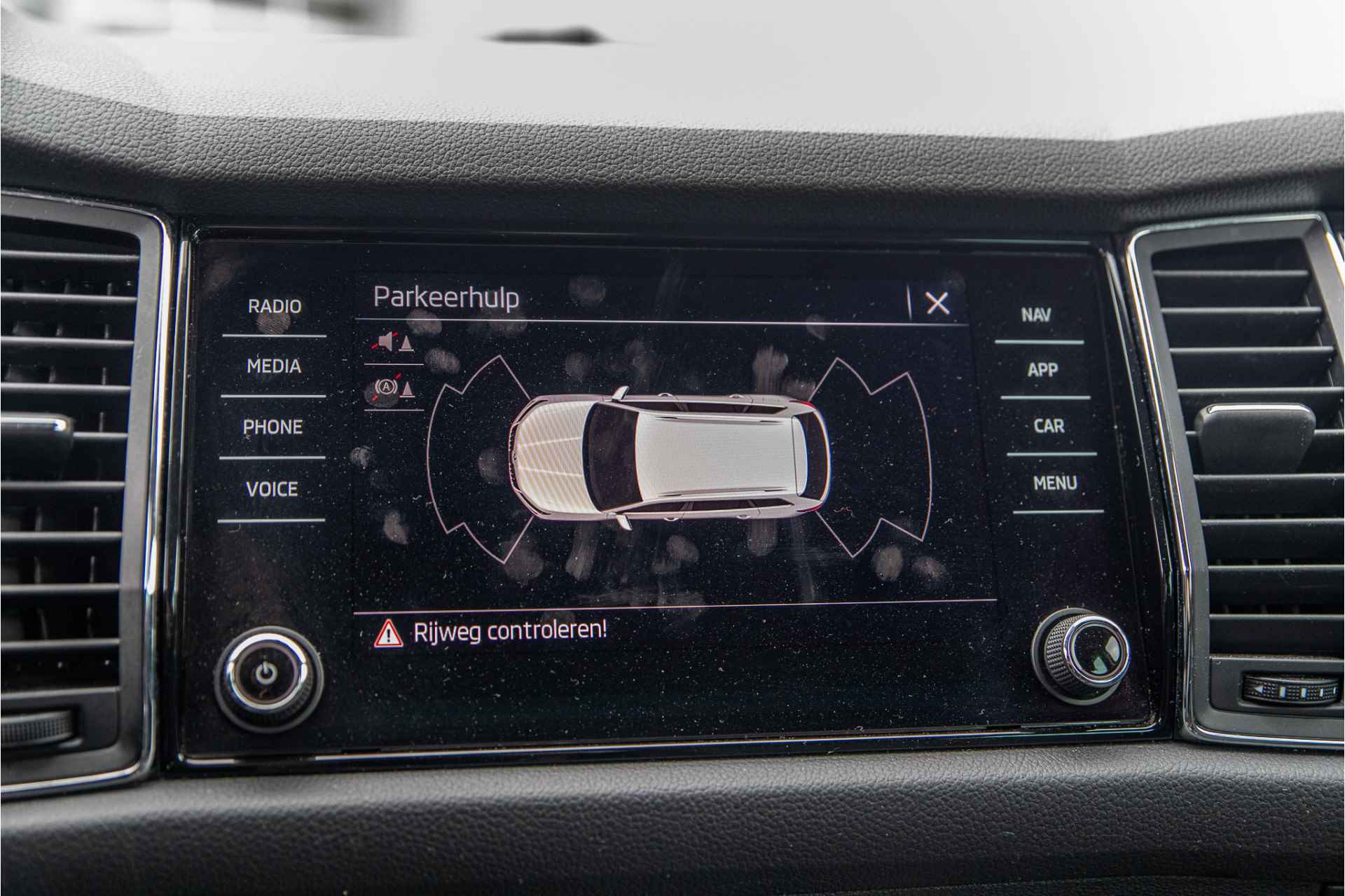 Škoda Kodiaq 1.5TSI 150pk Business Edition Plus | Adaptive cruise control | LED | Stoelverwarming | - 37/37
