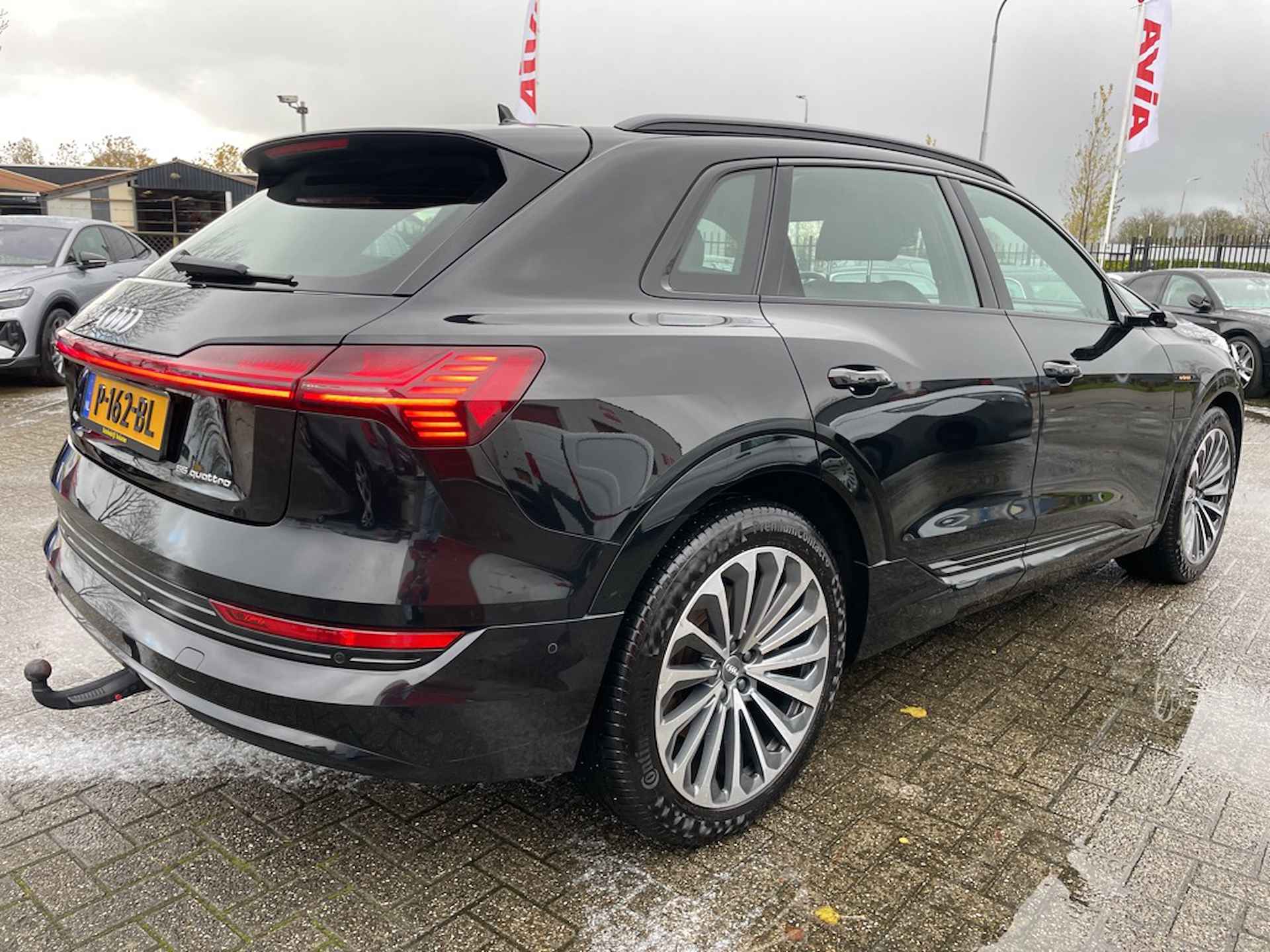 Audi e-tron 55 Quattro 95 kWh S-line -full options- - 3/22