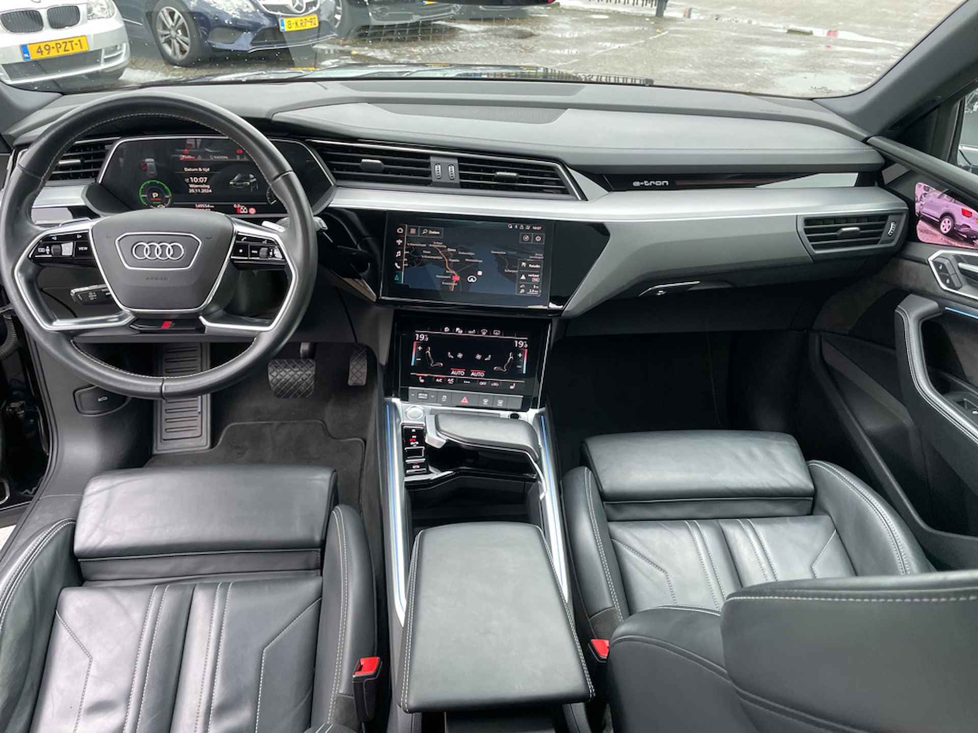 Audi e-tron 55 Quattro 95 kWh S-line -full options- - 6/22