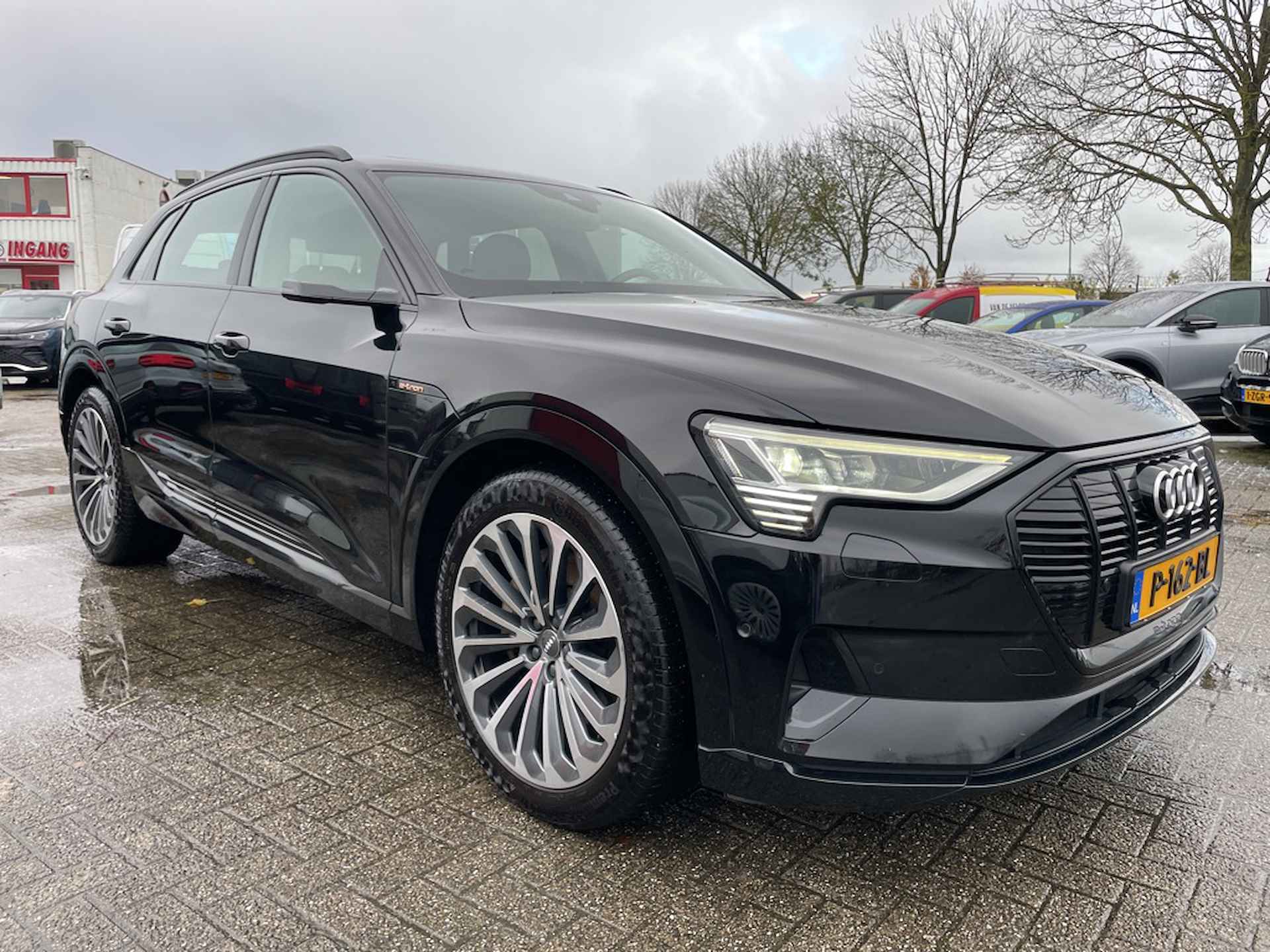 Audi e-tron 55 Quattro 95 kWh S-line -full options- - 8/22