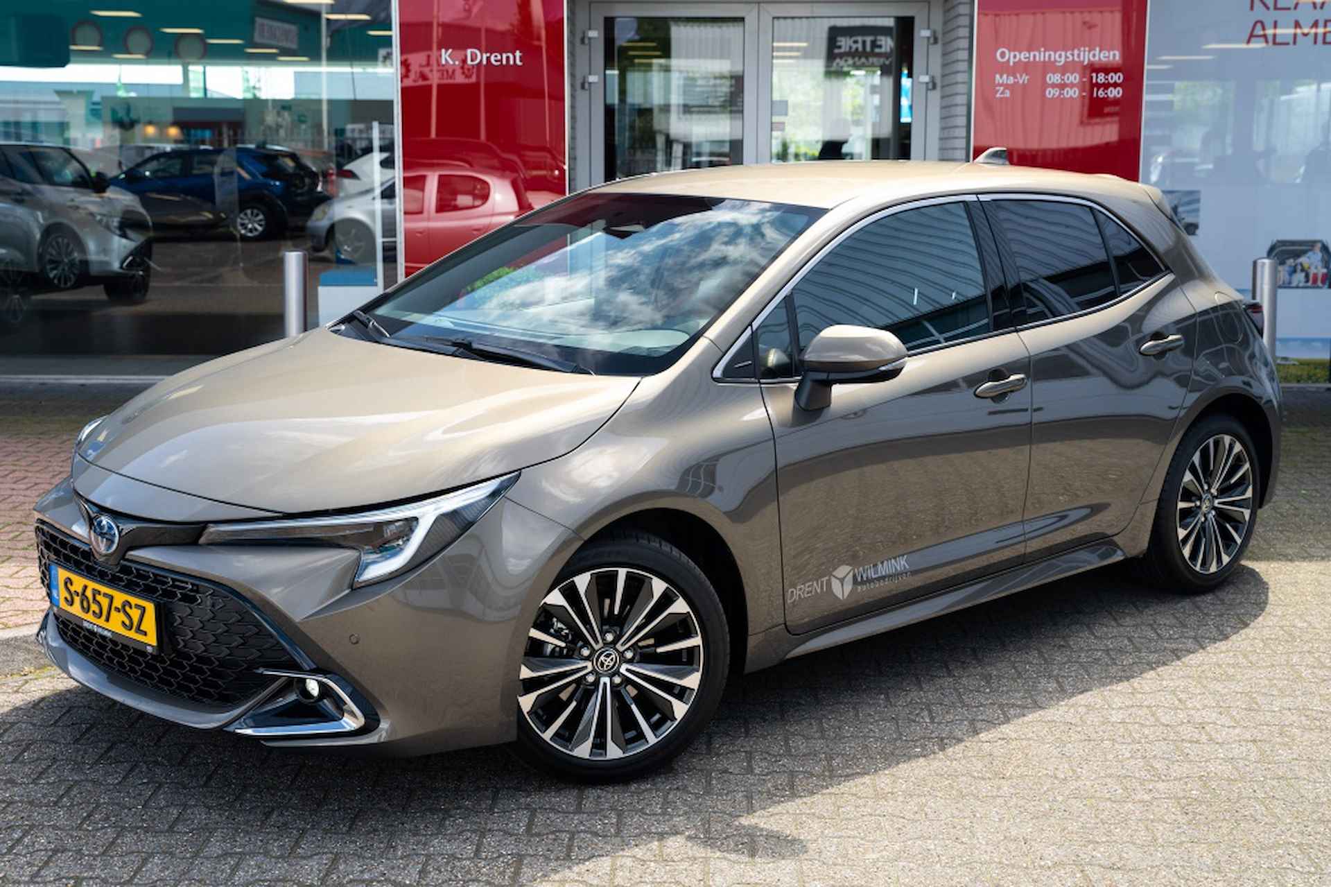 Toyota Corolla 1.8 Hybrid First Edition | Facelift | Nieuw type | Direct leverb - 1/33