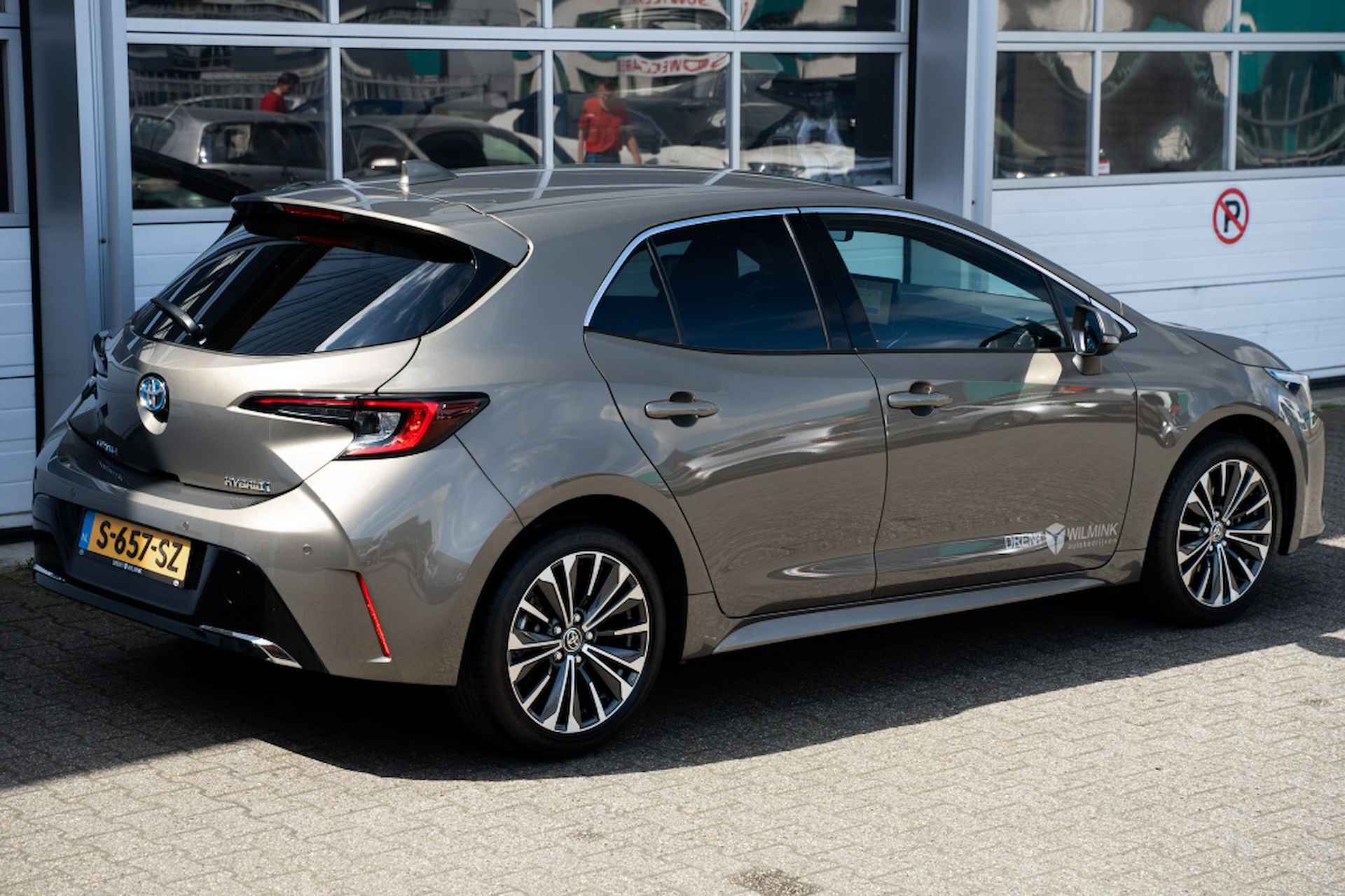 Toyota Corolla 1.8 Hybrid First Edition | Facelift | Nieuw type | Direct leverb - 23/33