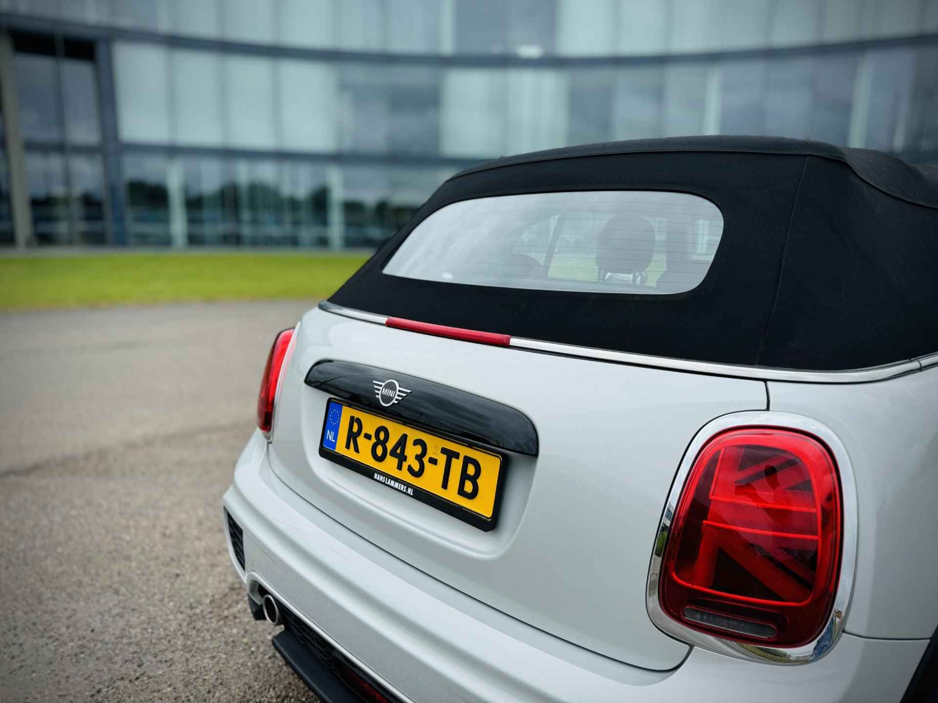 MINI Cooper Cabrio 1.5 Salt Apple/Android JCW Leder - 33/44