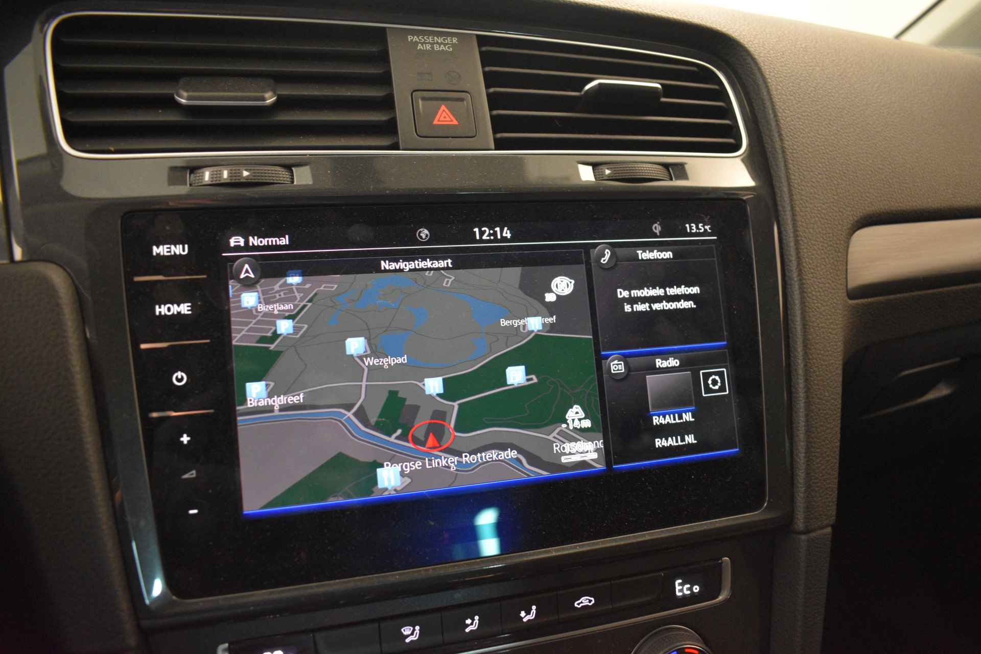 Volkswagen e-Golf Virtual Cockpit Disc Pro Wartepomp Navi Camera Keyles CCS Lader - 4/40