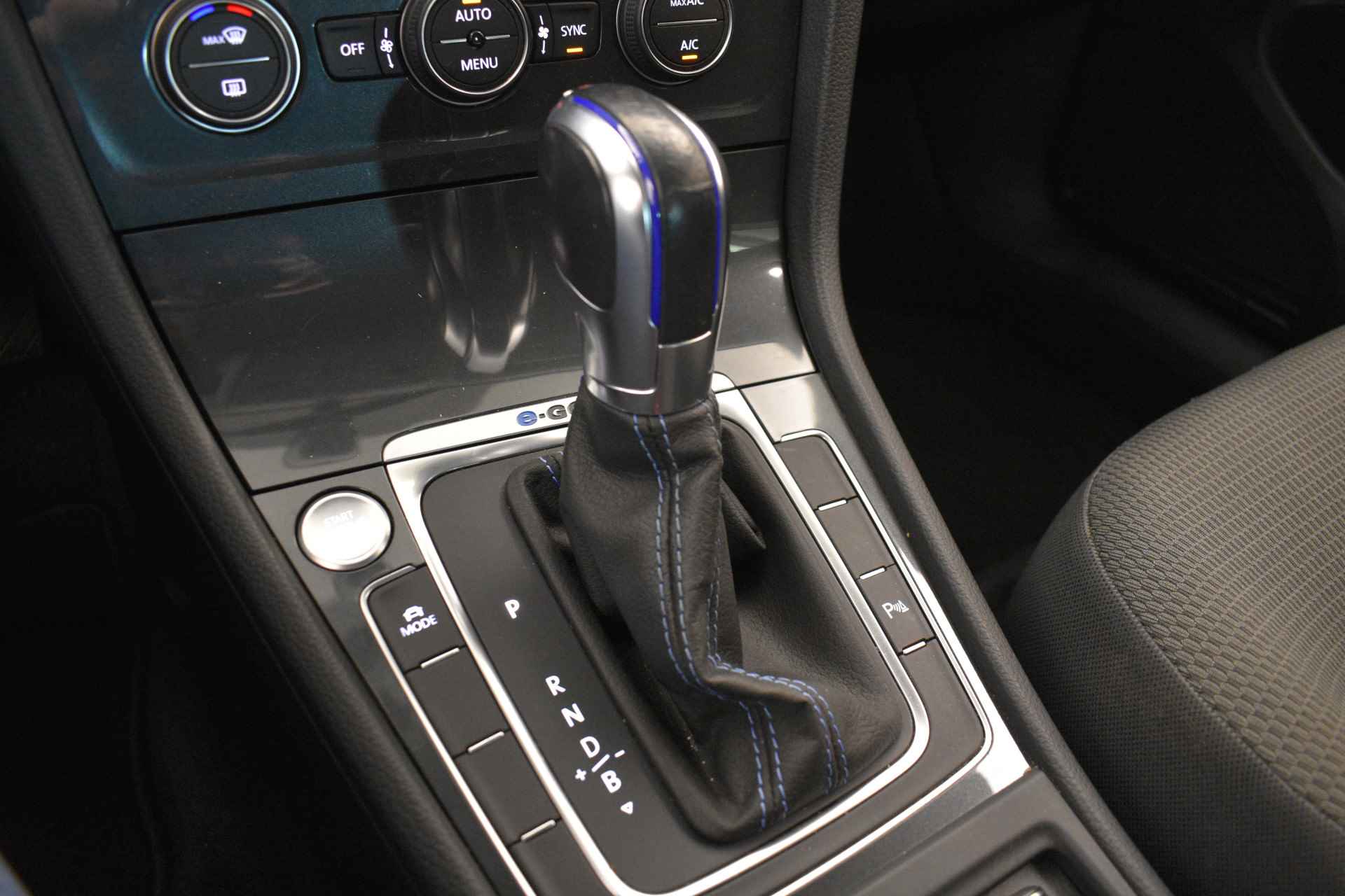 Volkswagen e-Golf Virtual Cockpit Disc Pro Wartepomp Navi Camera Keyles CCS Lader - 29/40