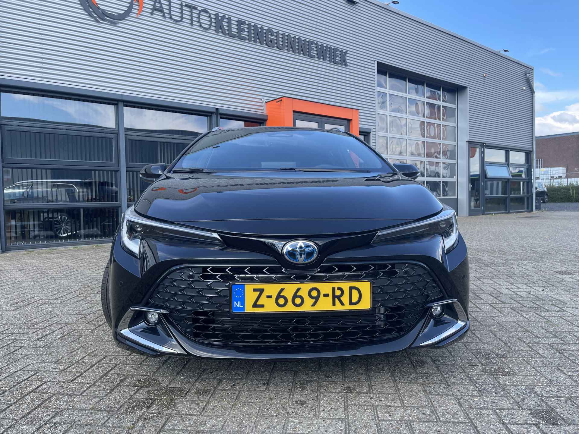 Toyota Corolla Touring Sports Hybrid 140 Dynamic NIEUW MODEL / Apple/Android Carplay / Electr. achterklep / Camera / Draadloos telefoon lader / Led verlichtin - 9/26