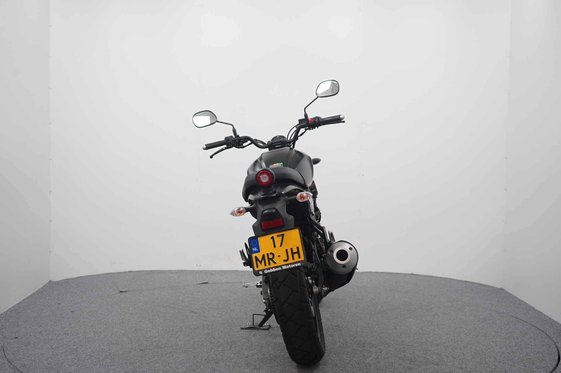 Yamaha XSR 125 ABS: GERESERVEERD RD - 7/14