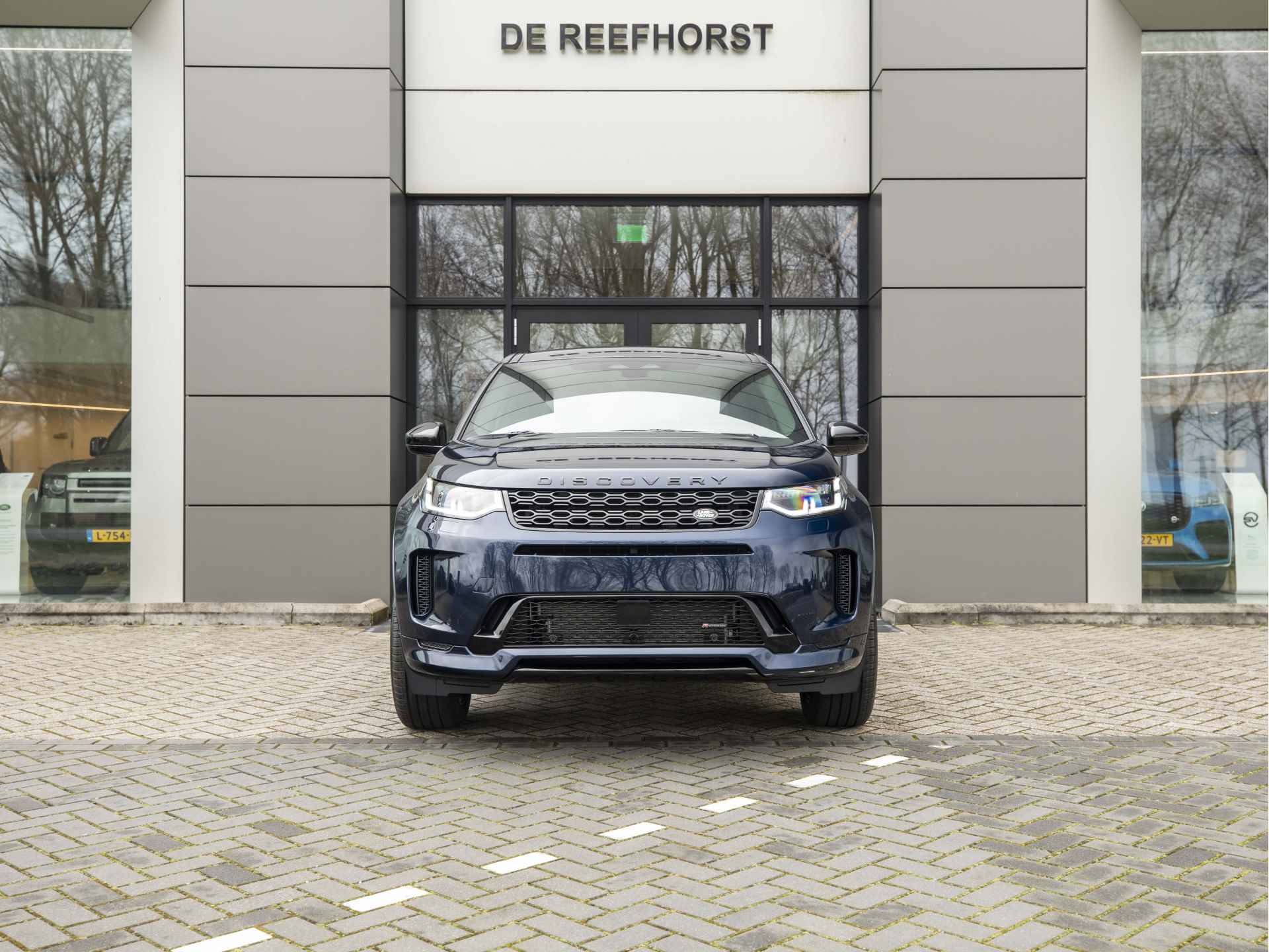 Land Rover Discovery Sport P300e R-Dynamic SE | Elektr. Trekhaak | Panoramadak | - 8/58