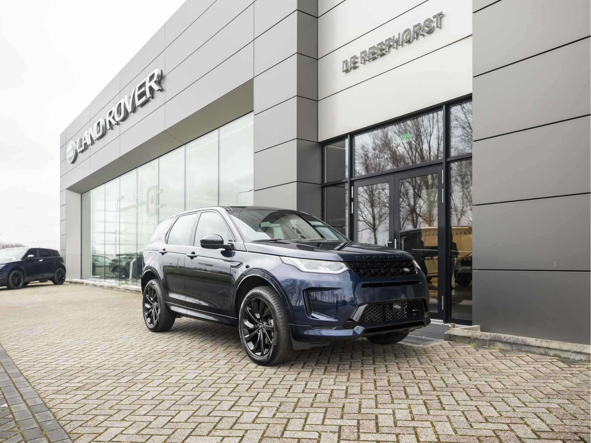 Land Rover Discovery Sport P300e R-Dynamic SE | Elektr. Trekhaak | Panoramadak | - 16/58