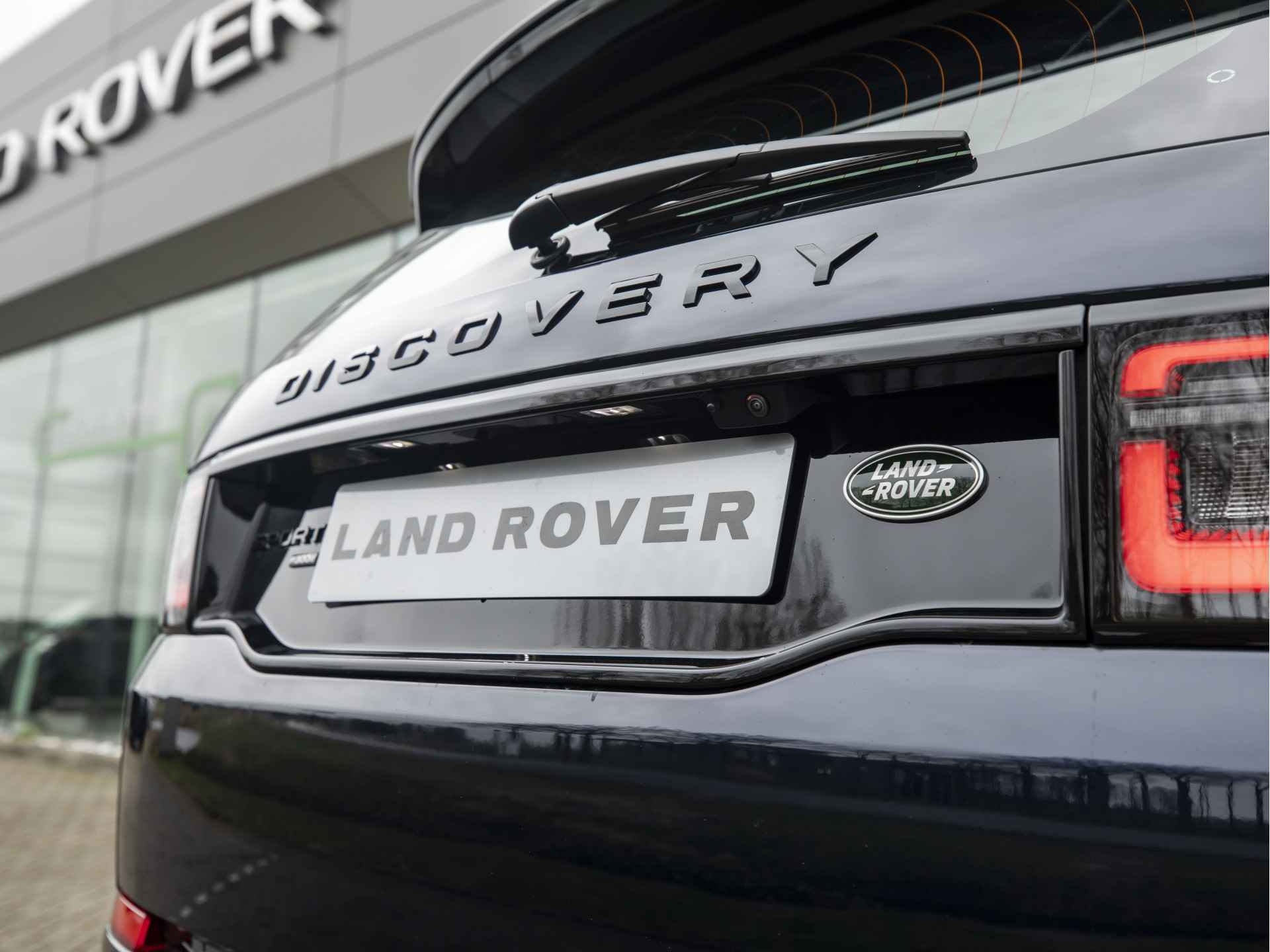 Land Rover Discovery Sport P300e R-Dynamic SE | Elektr. Trekhaak | Panoramadak | - 32/58