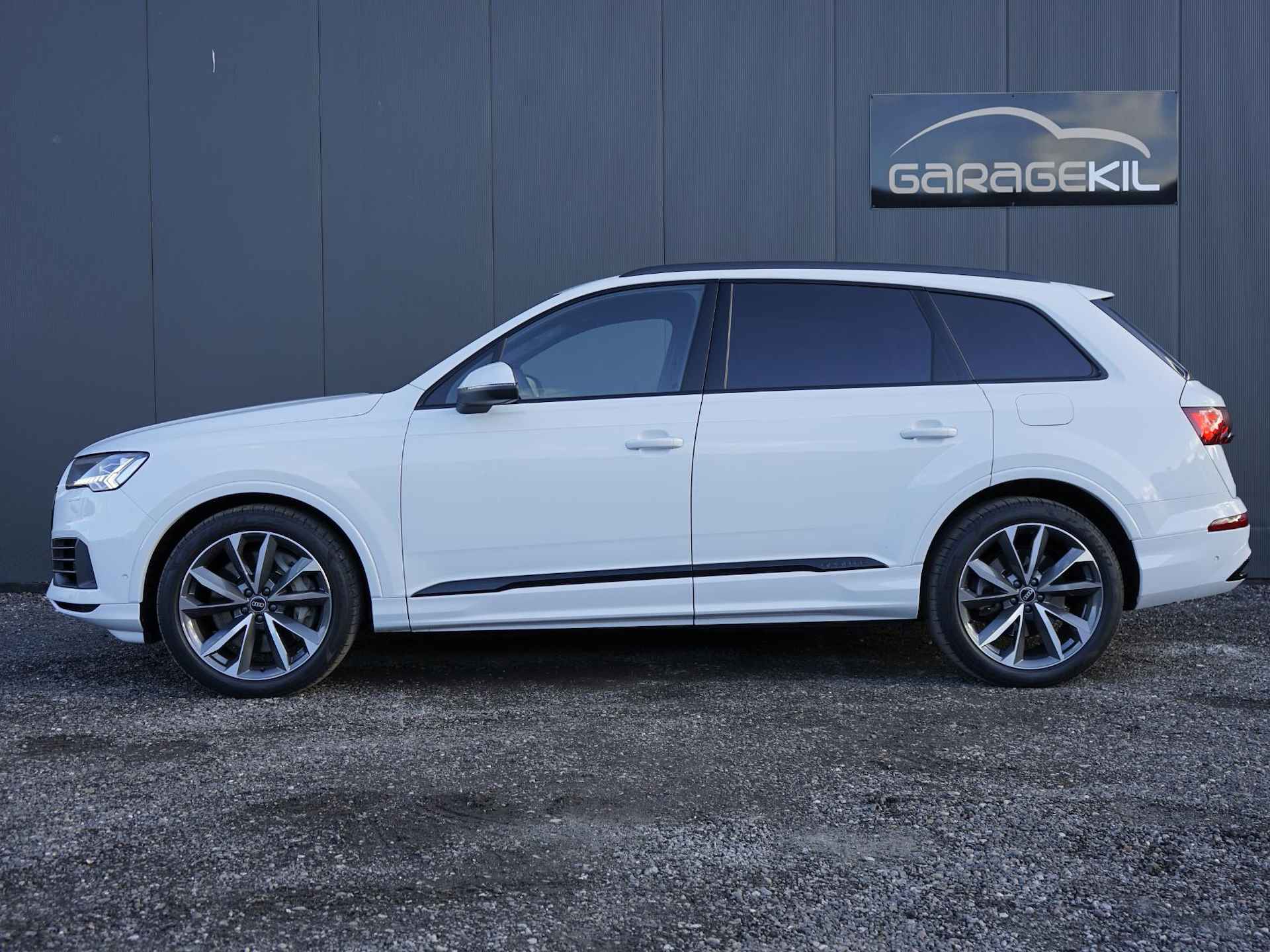 Audi Q7 55 TFSI e quattro Pro Line 5 jaar fabrieksgarantie / B&O / Valcona RS stoelen / Luchtvering / Trekhaak / Laser / Camera / 21' Velgen / Stoel verw & ventilatie / Dealer onderh. / Massage - 7/39