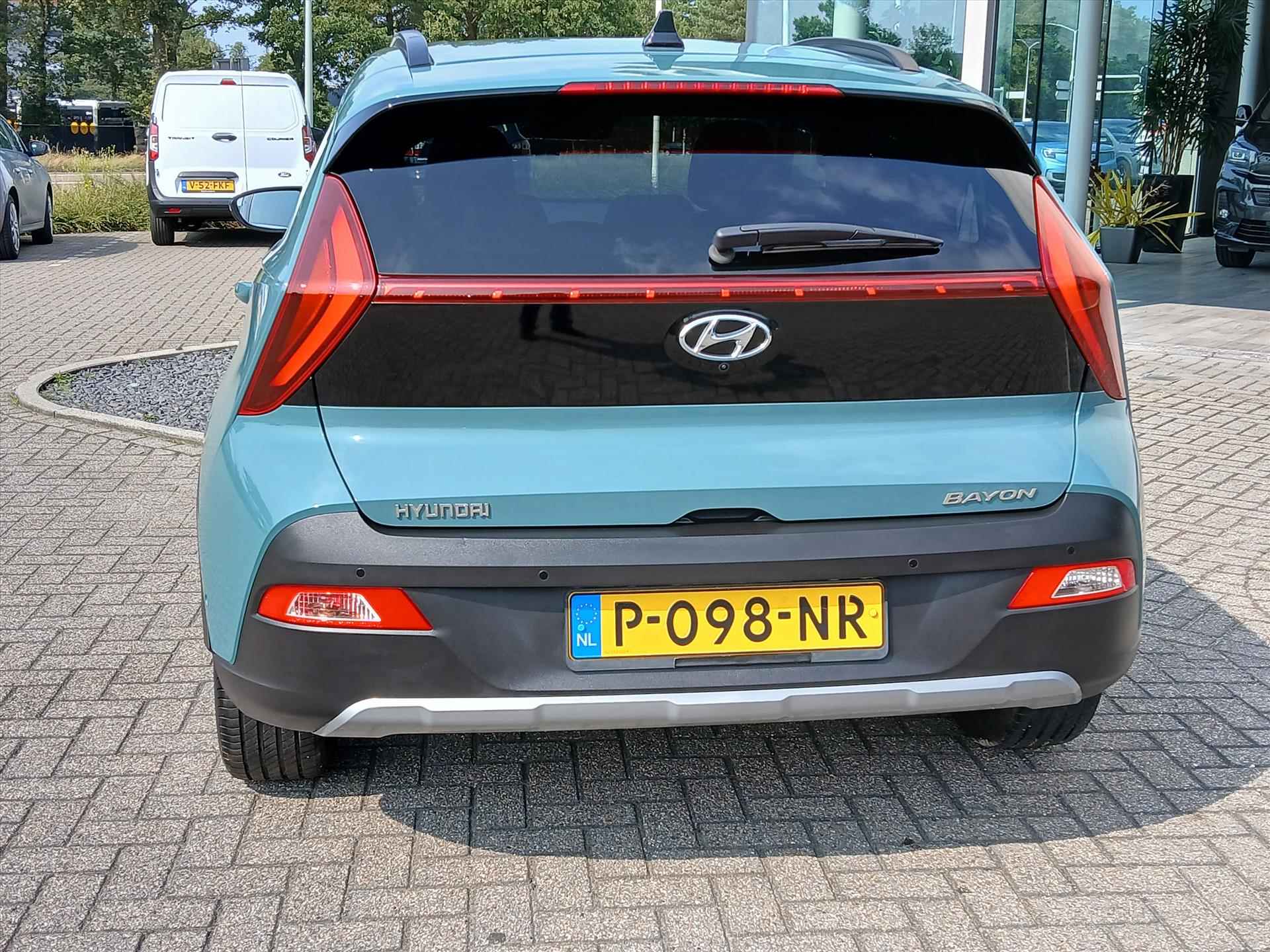 Hyundai Bayon 1.0 T-GDI 48V 100PK 7DCT Premium | Navigatie | Parkeer sensoren | Achteruit rij camera | - 4/24