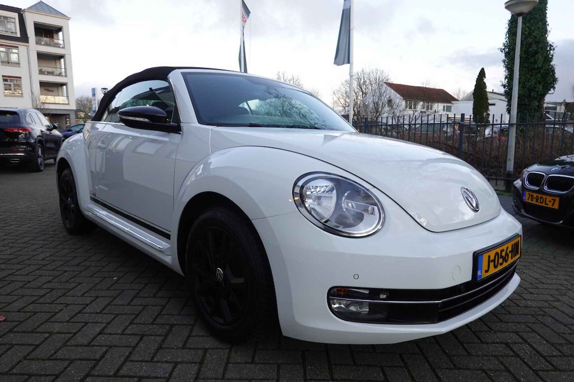 VOLKSWAGEN Beetle 1.2 TSI Cabriolet CLUB Navi Winterpack Zeer verzorgd - 27/31