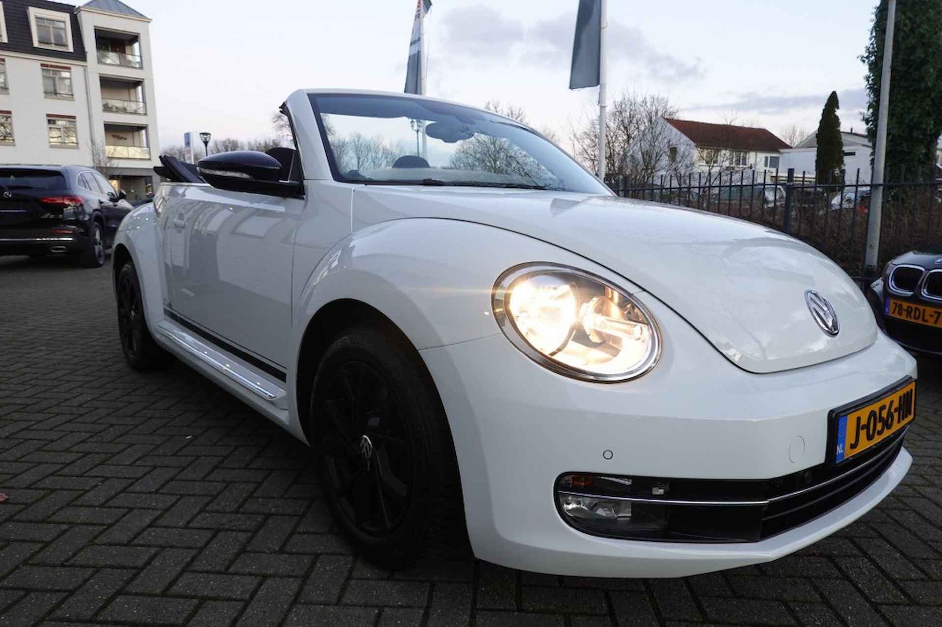 VOLKSWAGEN Beetle 1.2 TSI Cabriolet CLUB Navi Winterpack Zeer verzorgd - 30/31