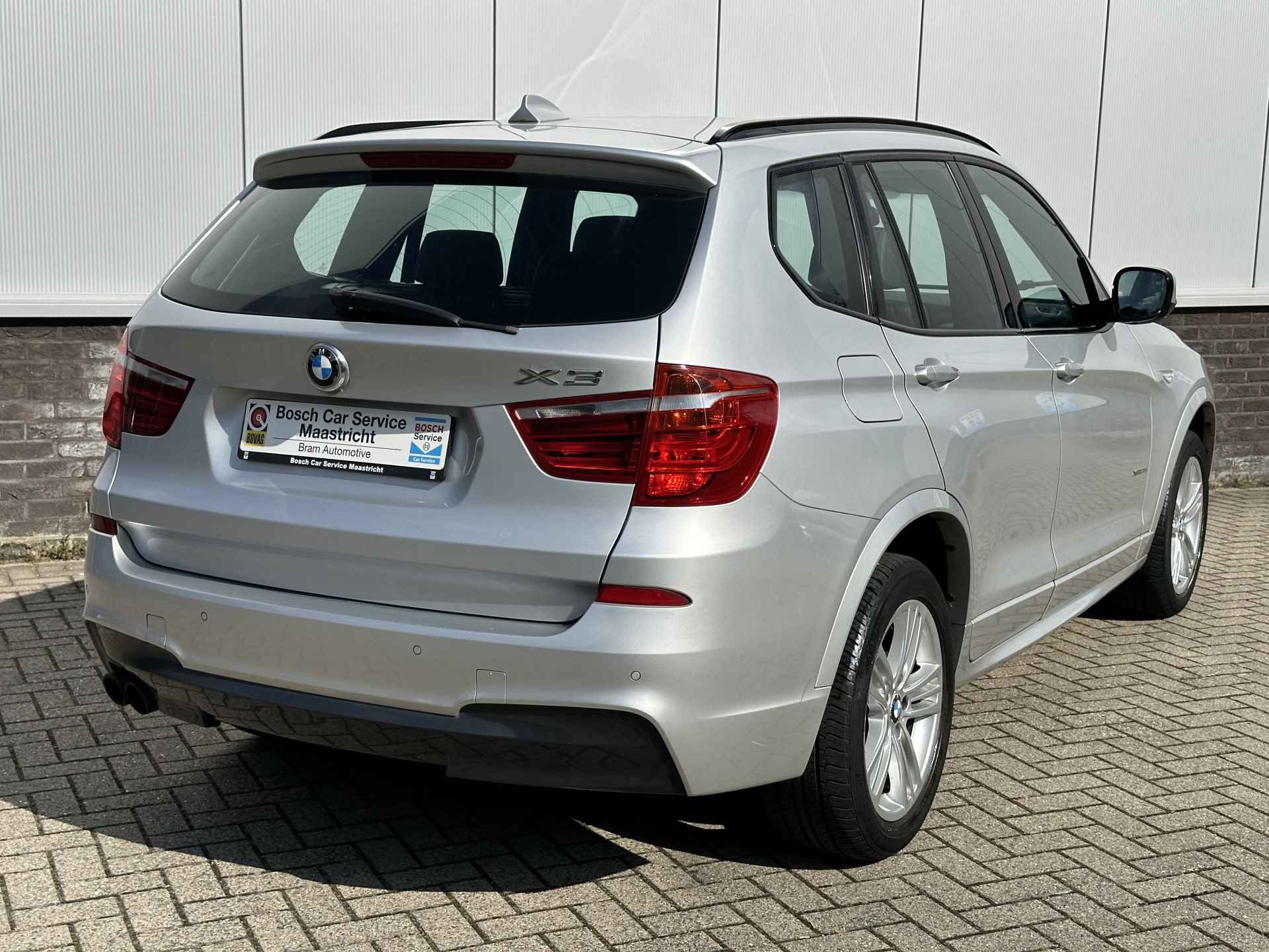 BMW X3 xDrive35i M-Sport | High Executive | Xenon | Prof Navi | Interesse, Proefrit? Bel of app met: 06-24 28 28 42 - 26/31