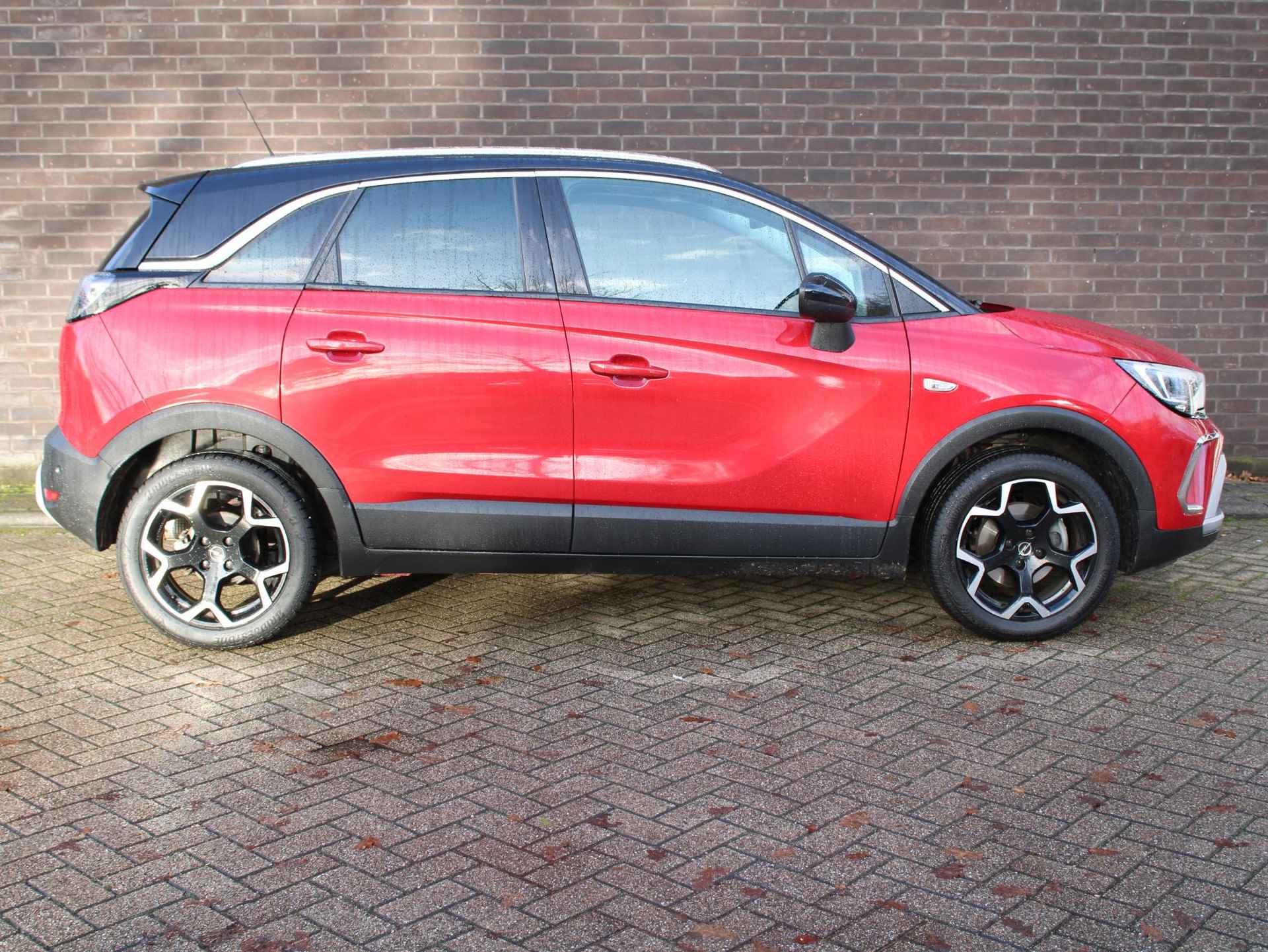 Opel Crossland SUV Ultimate 130pk Automaat | panoramadak | stoelverwarming | navigatie - 6/47