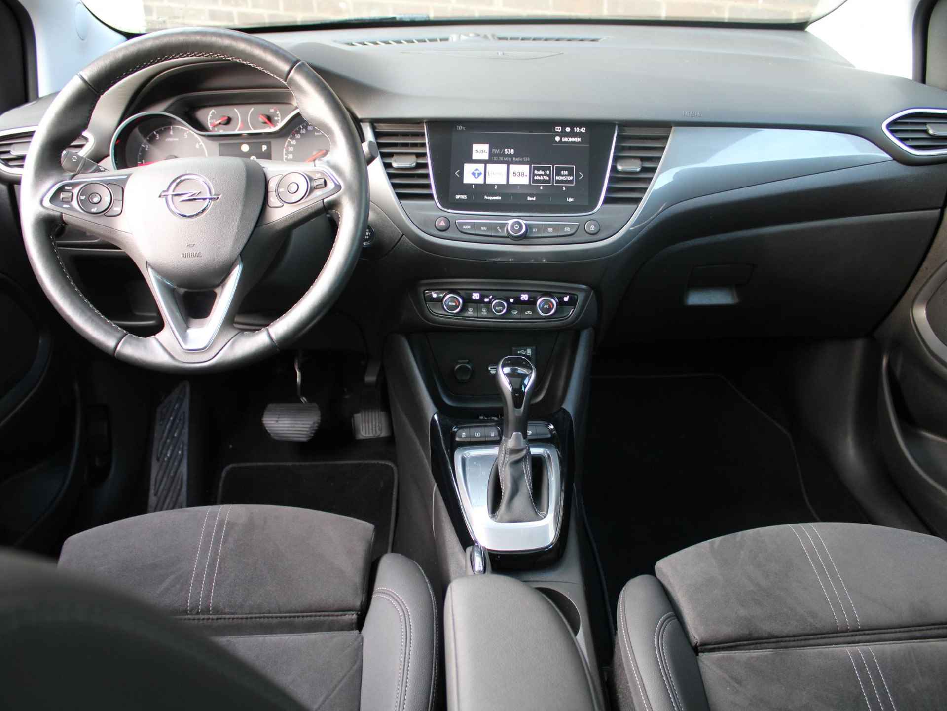 Opel Crossland SUV Ultimate 130pk Automaat | panoramadak | stoelverwarming | navigatie - 13/47