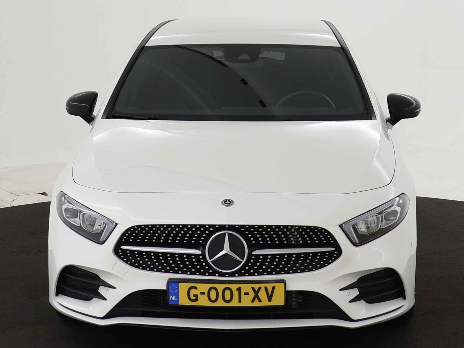 Mercedes-Benz A-Klasse 180 AMG | 5 spaaks lichtmetalenvelgen | MBUX wide screen | Navigatie | Camera | parking support | Inclusief 24 maanden Mercedes-Benz Certified garantie voor Europa. - 27/43