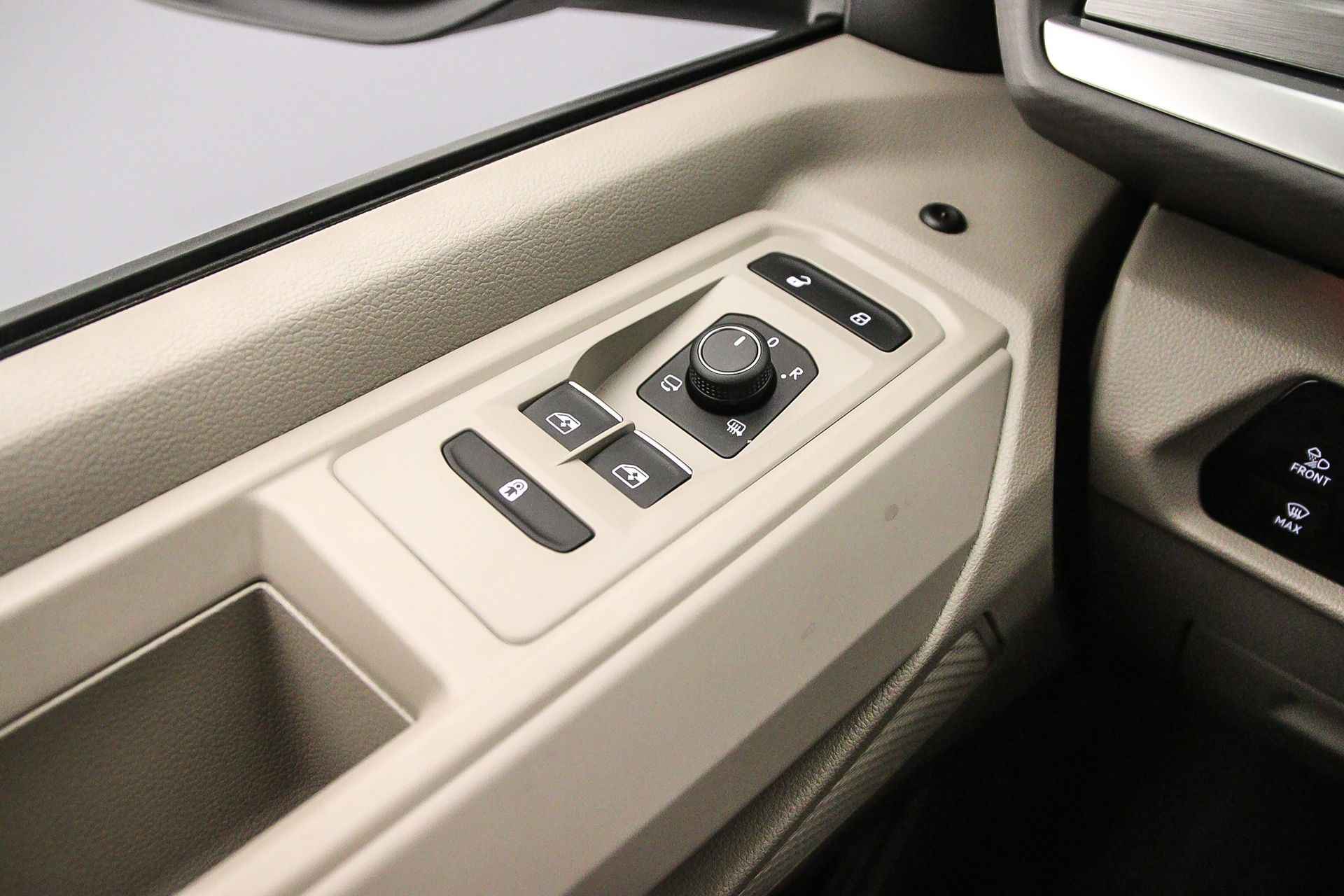 Volkswagen Multivan Edition 1.4 Plug-in Hybride L2H1 Elektrisch verstelbare voorstoelen | Navigatie | IQ-light - 14/57