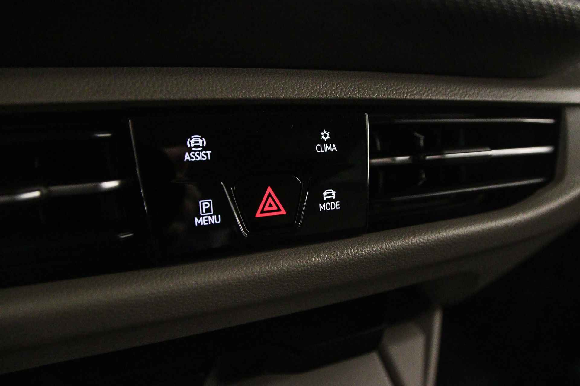Volkswagen Multivan Edition 1.4 Plug-in Hybride L2H1 Elektrisch verstelbare voorstoelen | Navigatie | IQ-light - 19/57