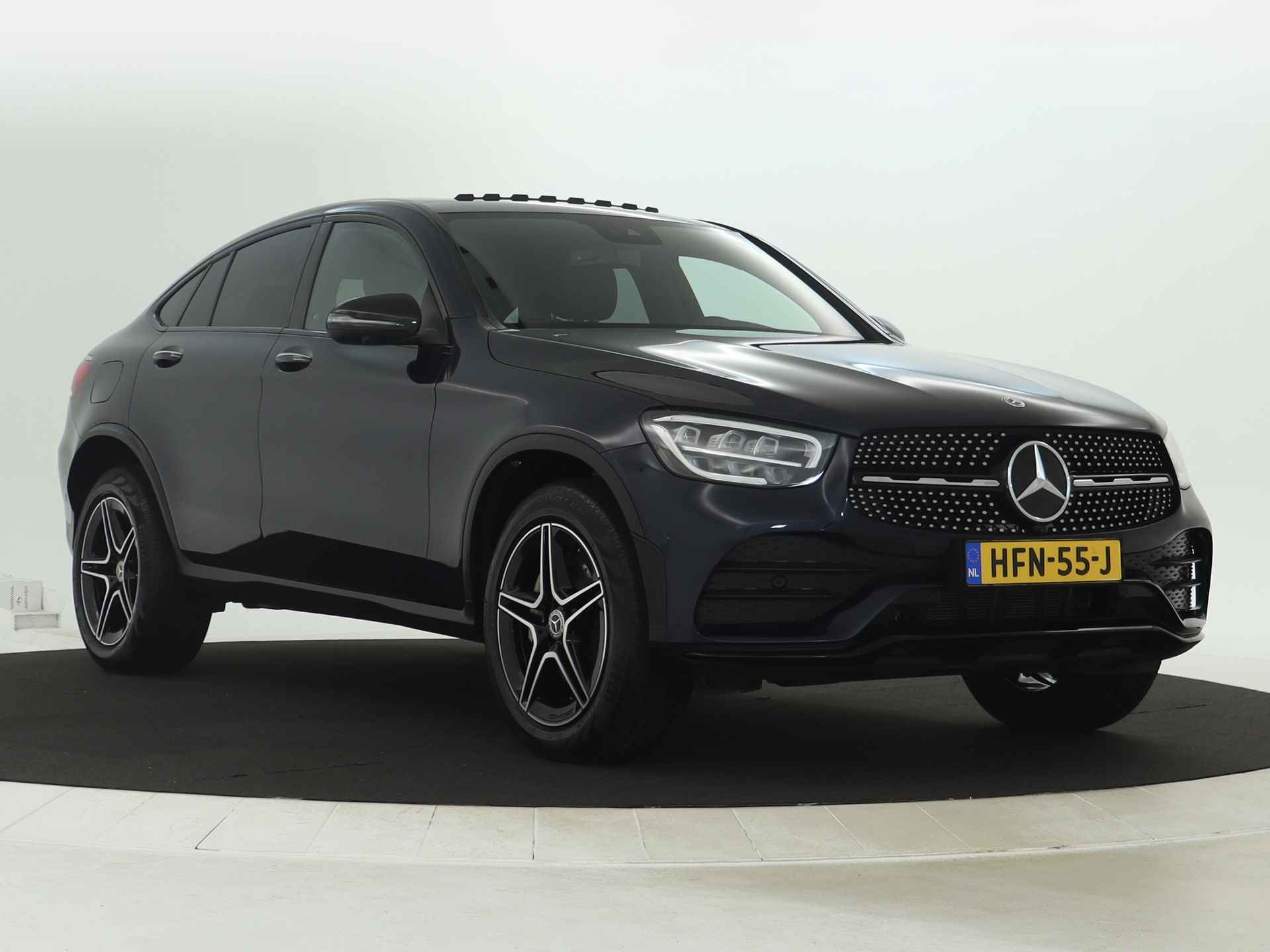 Mercedes-Benz GLC Coupé 300 e 4M AMG Plug-In Hybride | Schuifdak |  Alarm | Keyless Go | 360 Gr Camera | Sfeerverlichting | Car Play | Inclusief 24 maanden MB Certified garantie voor Europa. - 15/48