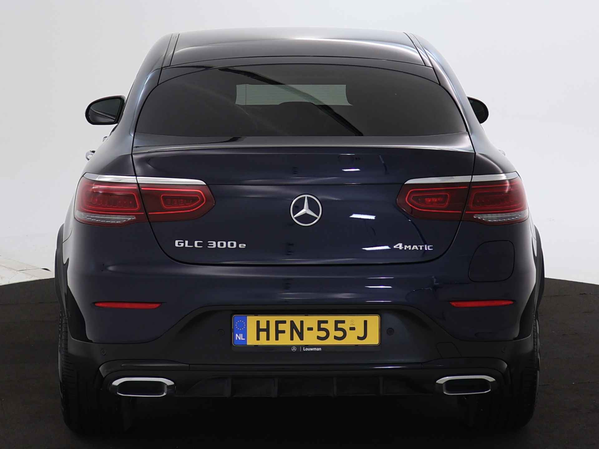 Mercedes-Benz GLC Coupé 300 e 4M AMG Plug-In Hybride | Schuifdak |  Alarm | Keyless Go | 360 Gr Camera | Sfeerverlichting | Car Play | Inclusief 24 maanden MB Certified garantie voor Europa. - 35/48